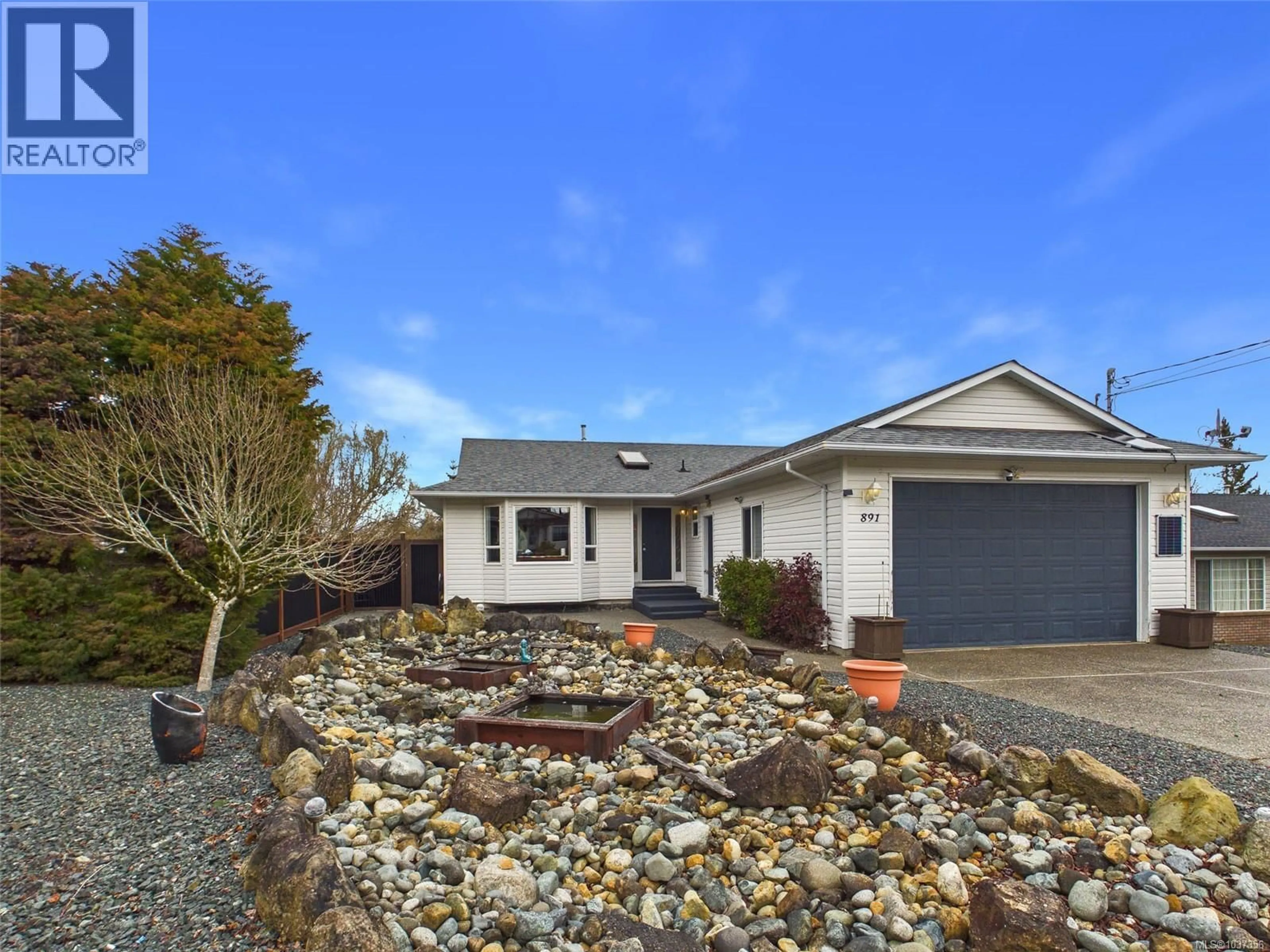 Home with vinyl exterior material, street for 891 ESSLINGER ROAD, French Creek British Columbia V9P2R1