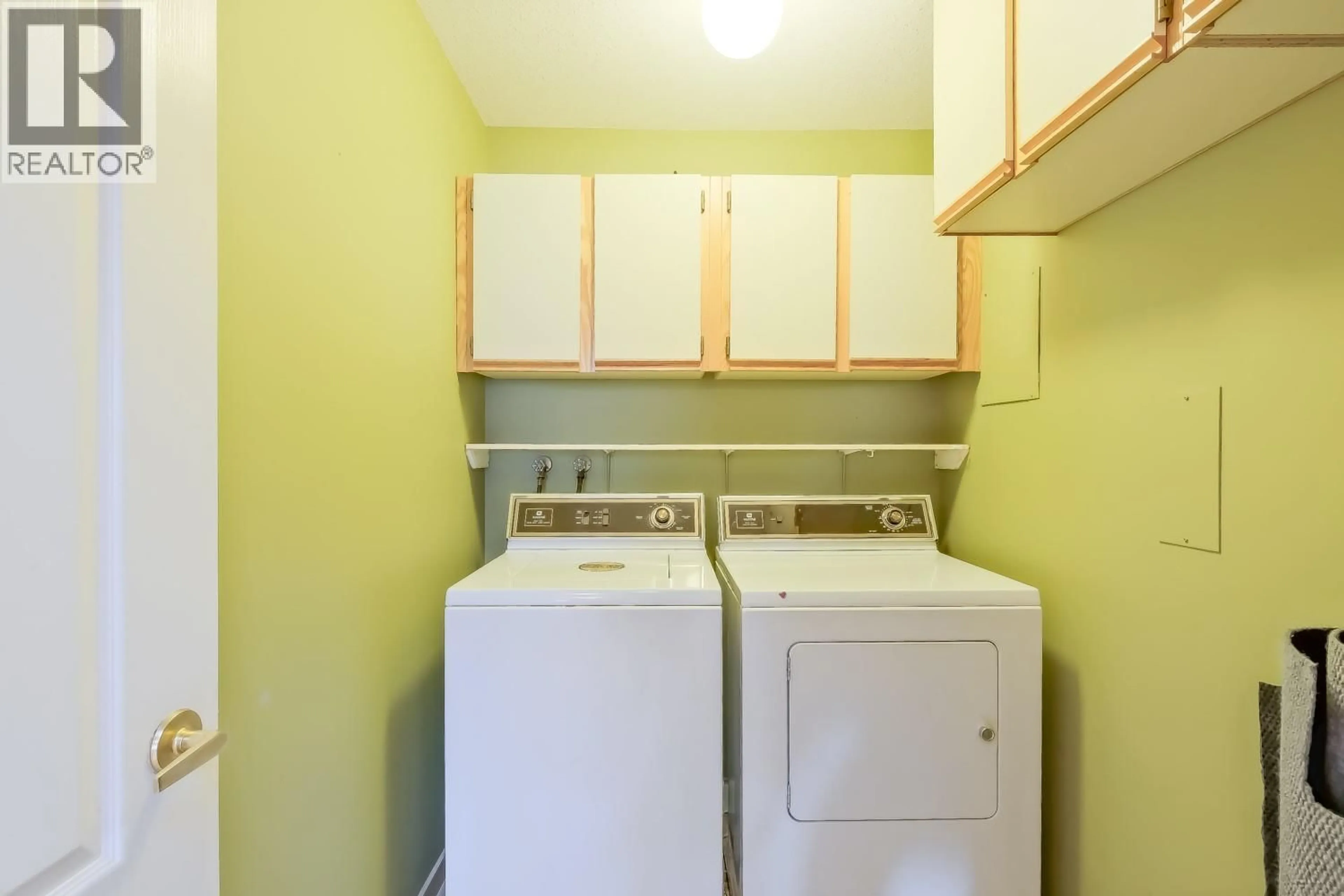 Laundry room for 305 - 255 MCINTOSH ROAD, Kelowna British Columbia V1X2C5