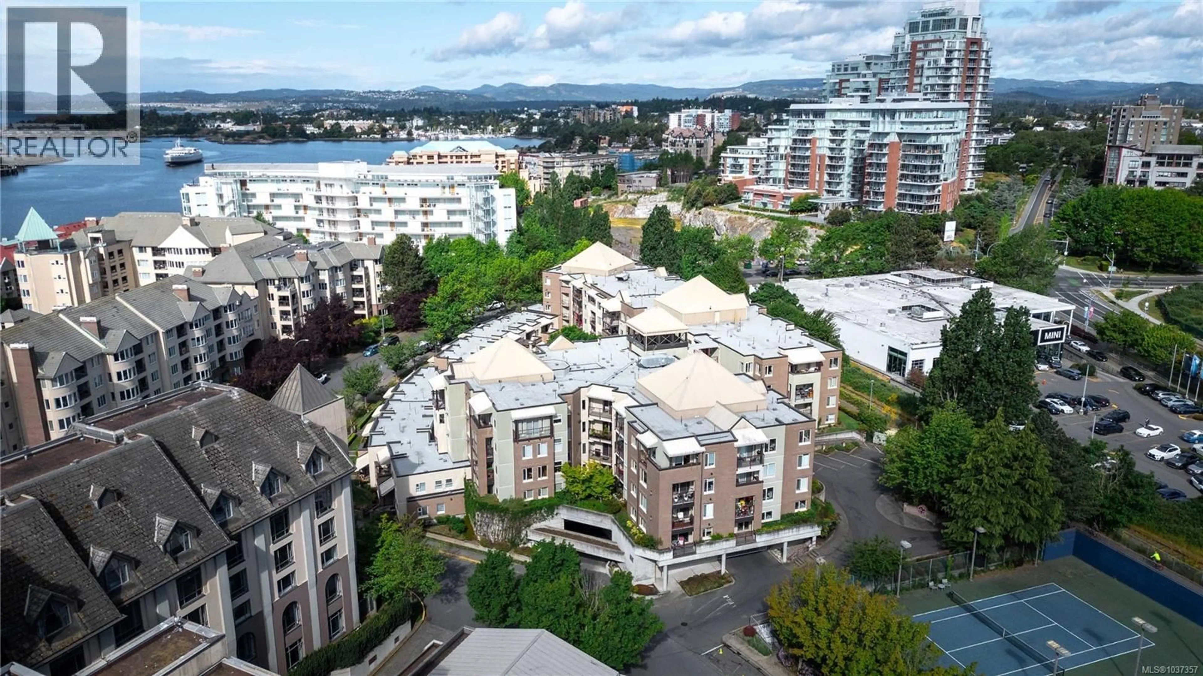 A pic from outside/outdoor area/front of a property/back of a property/a pic from drone, city buildings view from balcony for 416 - 29 SONGHEES ROAD, Victoria British Columbia V9A7M6