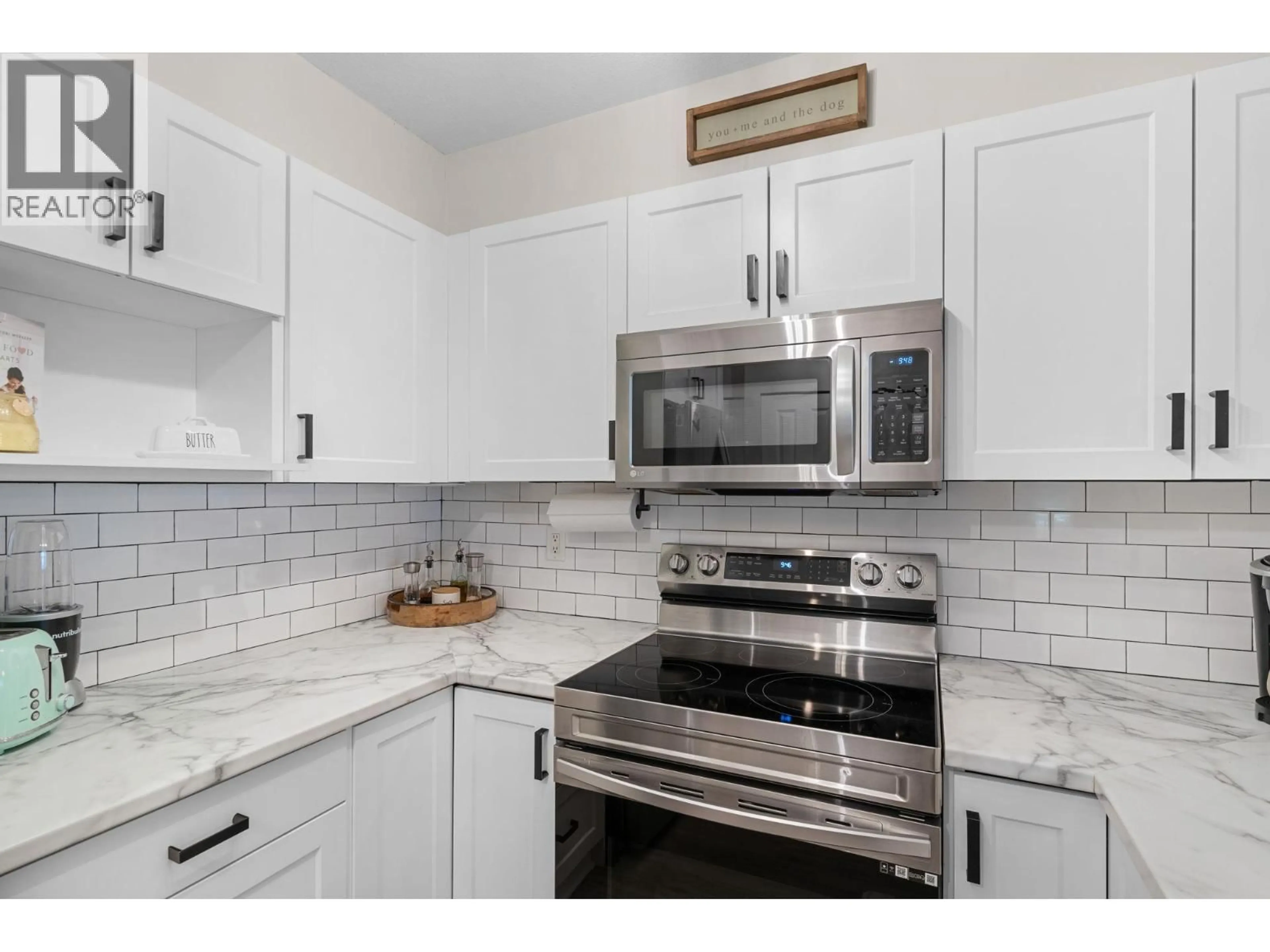 Standard kitchen, ceramic/tile floor for 204 - 567 YATES ROAD, Kelowna British Columbia V1V2V4