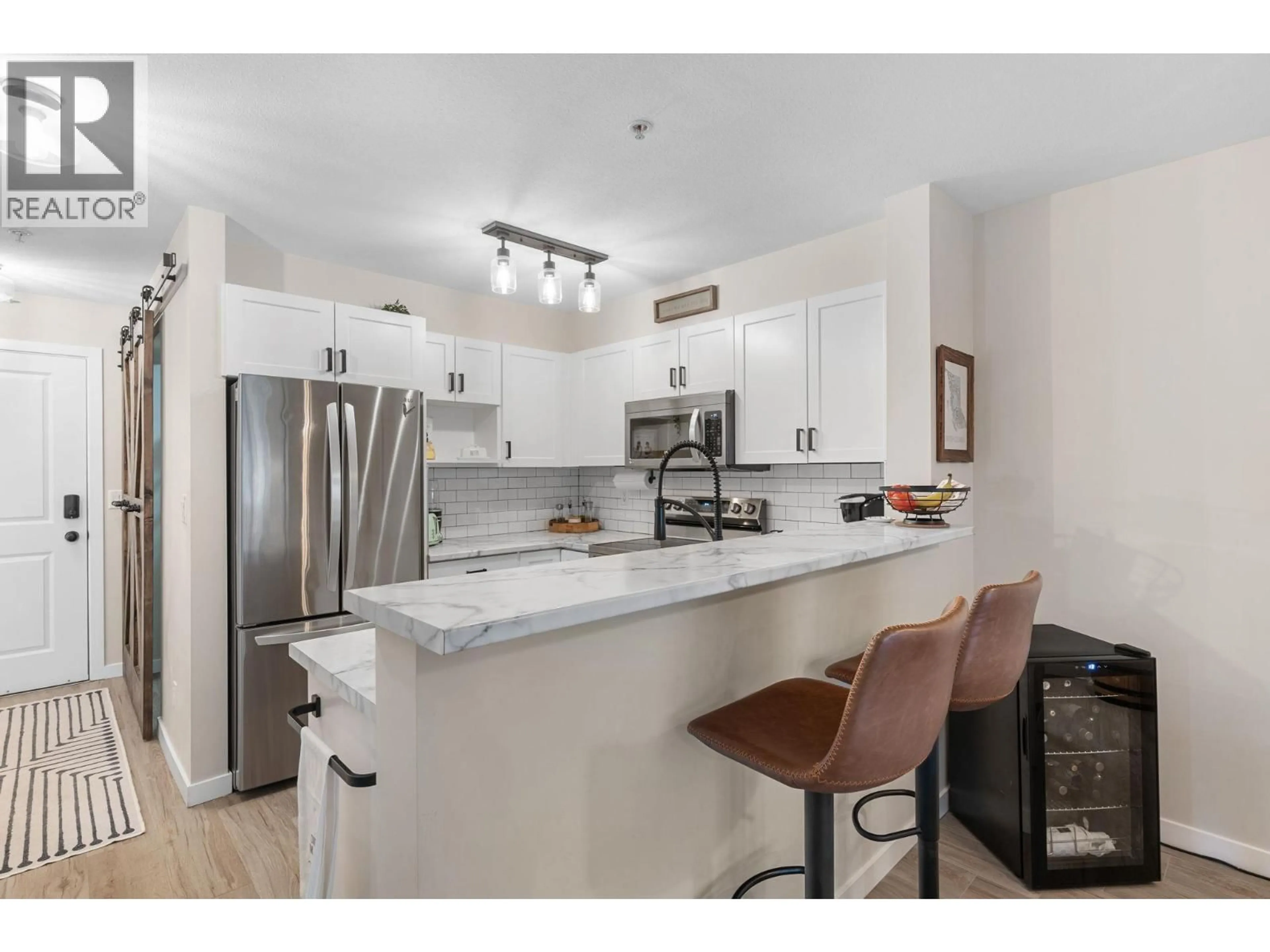 Open concept kitchen, unknown for 204 - 567 YATES ROAD, Kelowna British Columbia V1V2V4