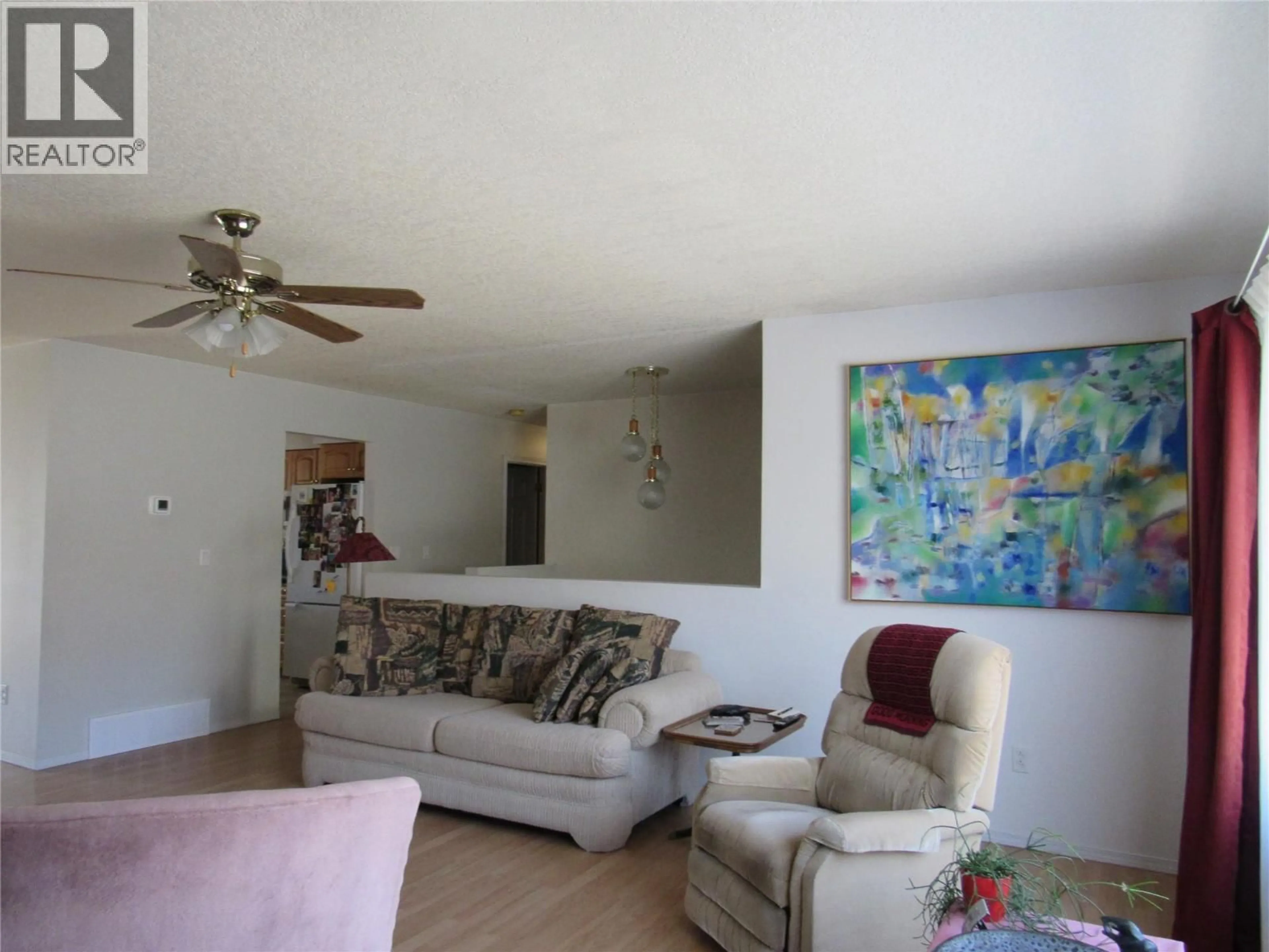 Living room with furniture, unknown for 519 10TH AVENUE, Castlegar British Columbia V1N1K6