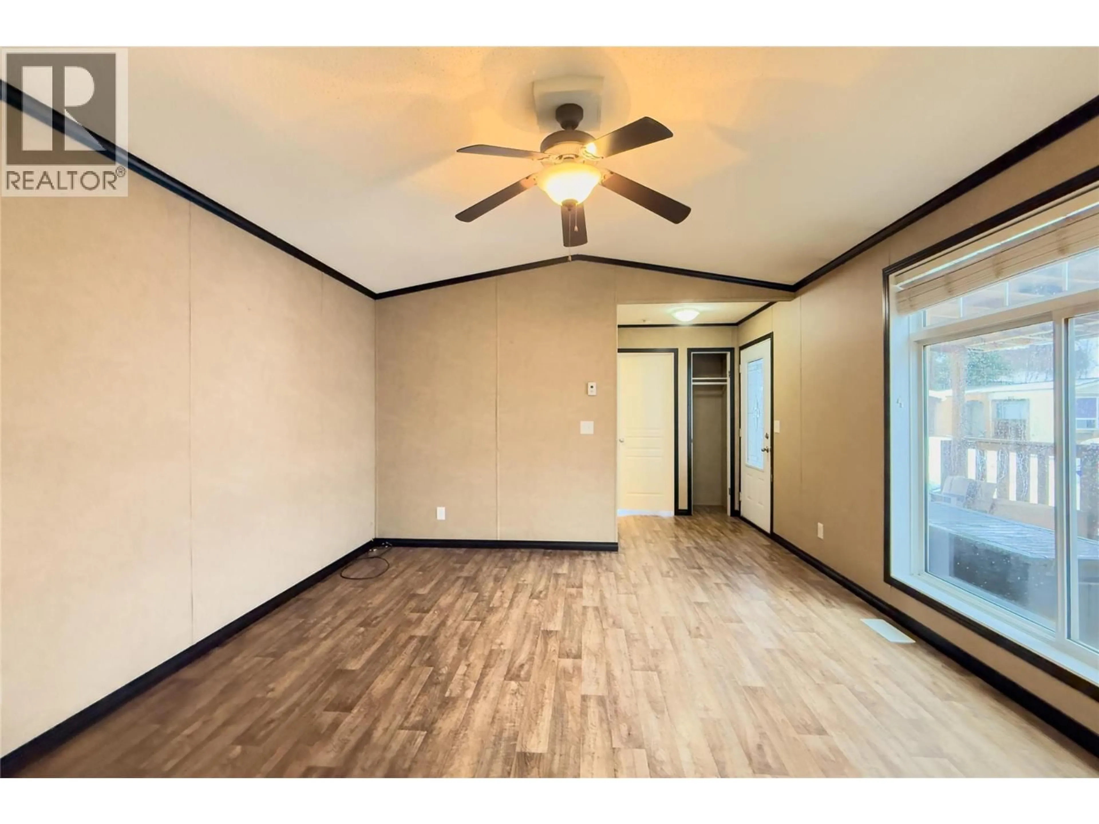 A pic of a room for 35 - 1400 12TH STREET, Golden British Columbia V0A1H1