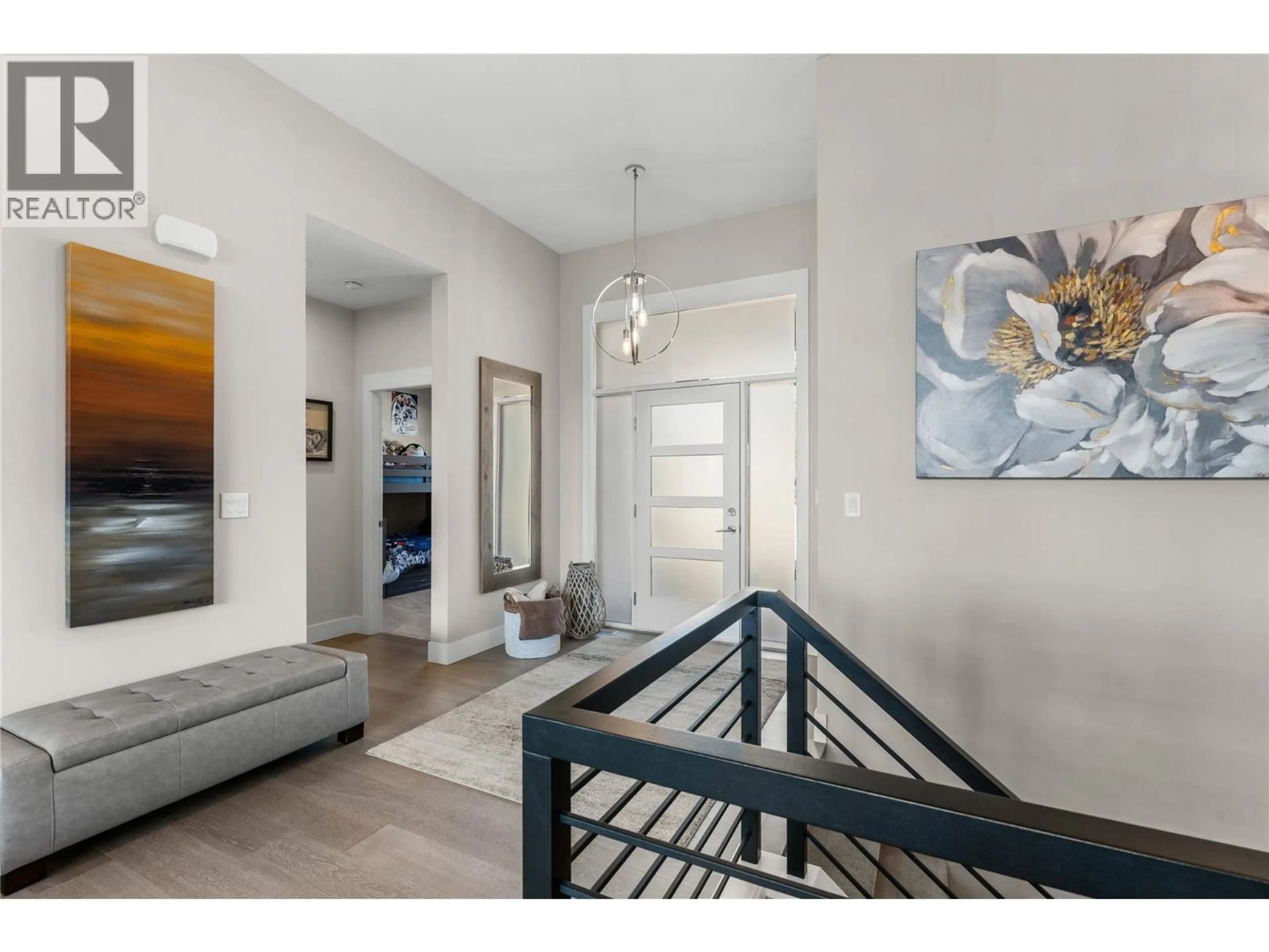 Indoor entryway for 7185 APEX DRIVE, Vernon British Columbia V1B4E4