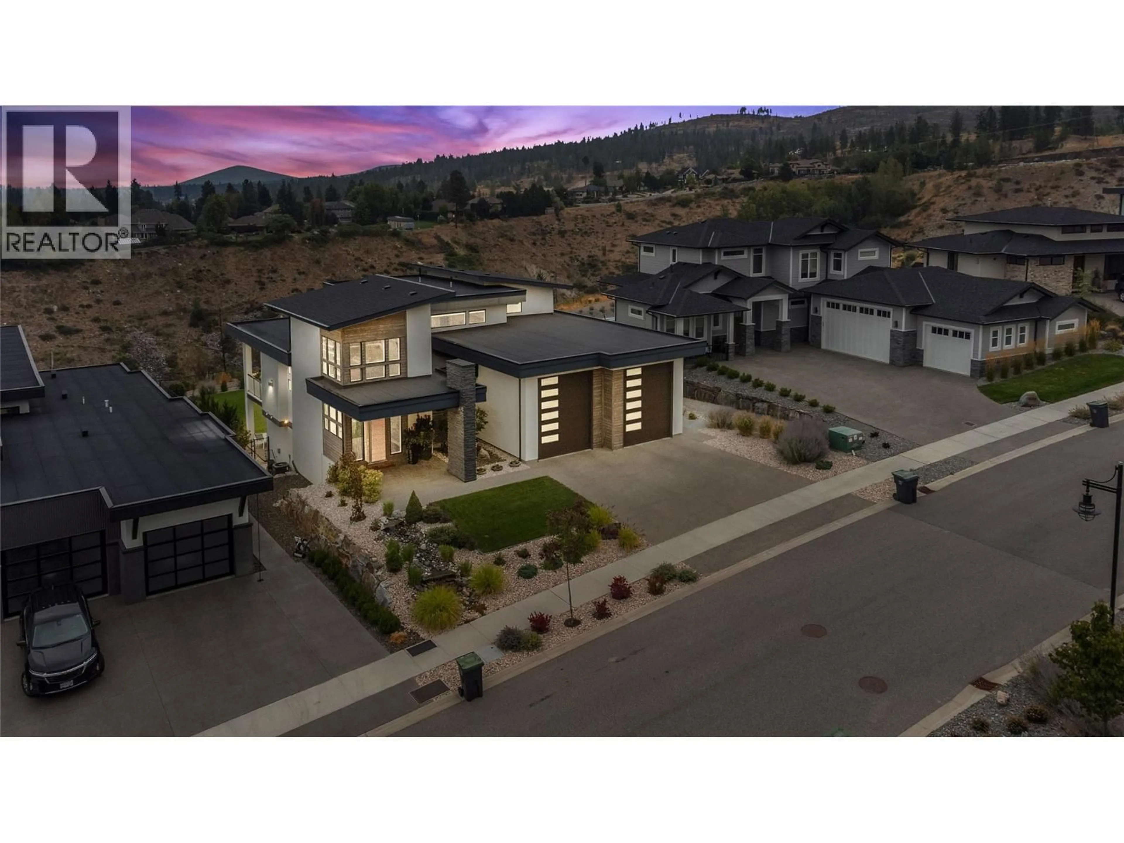 A pic from outside/outdoor area/front of a property/back of a property/a pic from drone, mountain view for 1648 FAWN RUN DRIVE, Kelowna British Columbia V1W5M8