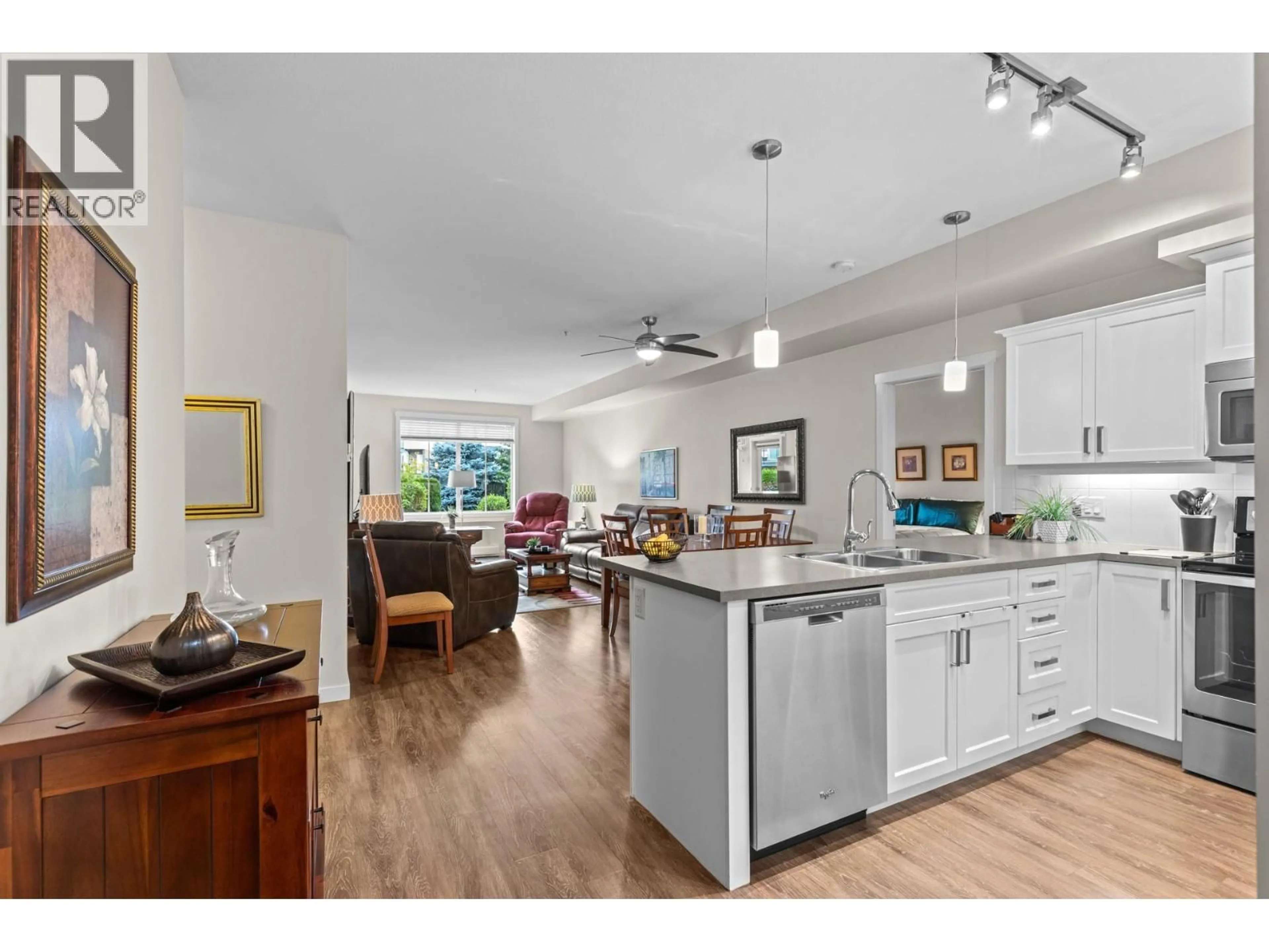 Open concept kitchen, unknown for 111 - 3733 CASORSO ROAD, Kelowna British Columbia V1W5E3