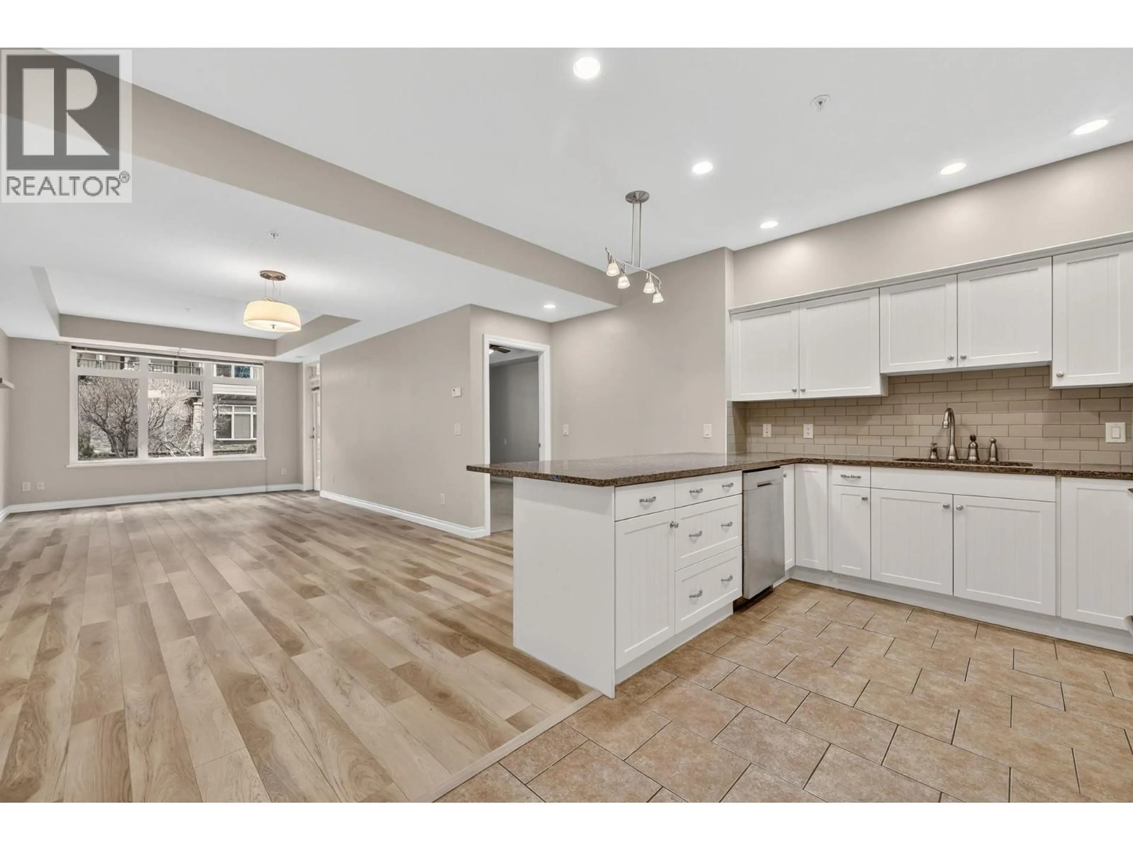 Open concept kitchen, ceramic/tile floor for 3105 - 3832 OLD OKANAGAN HIGHWAY, West Kelowna British Columbia V4T3G6