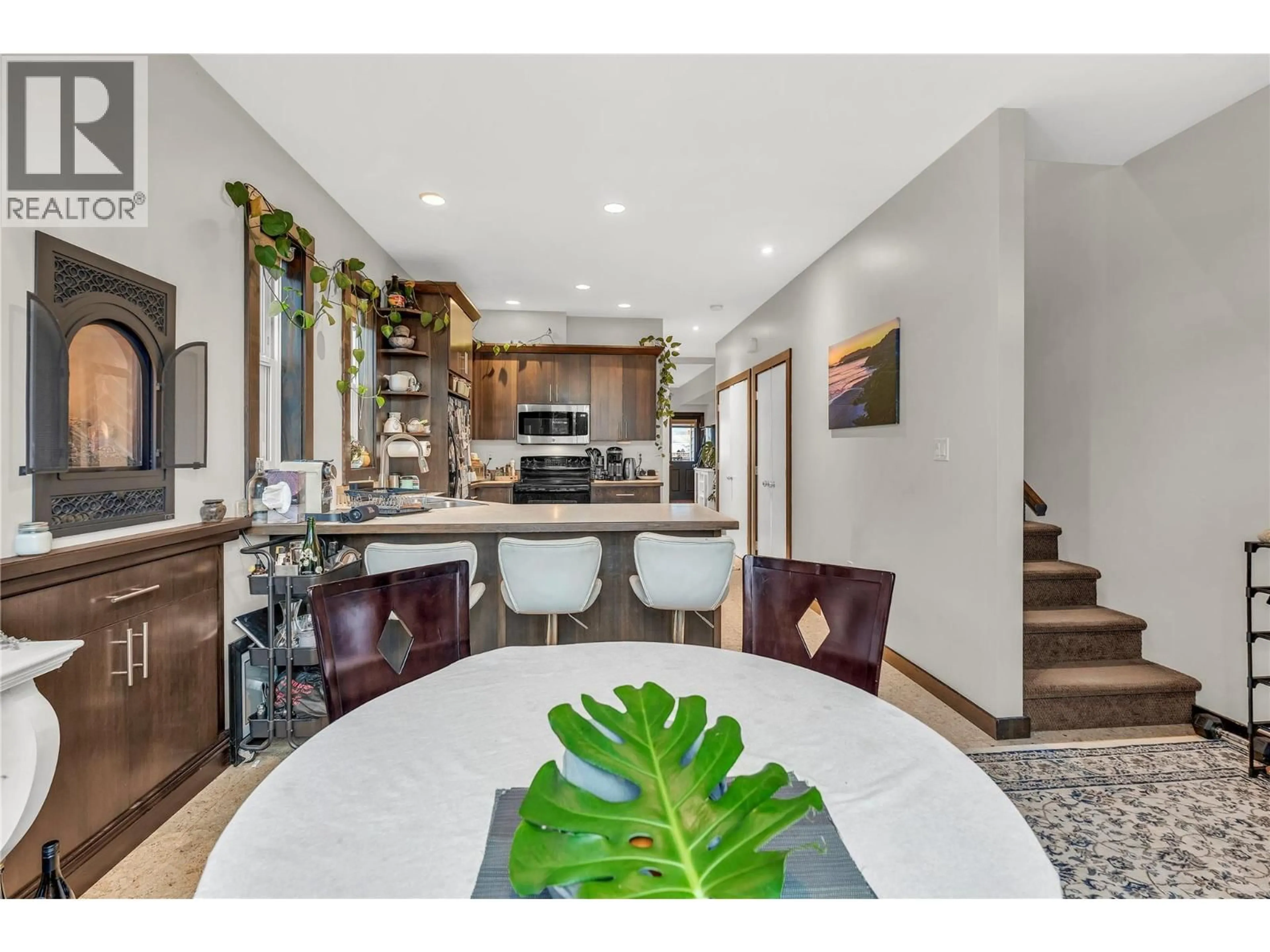 Open concept kitchen, unknown for 102 - 653 PAPINEAU STREET, Penticton British Columbia V2A4X8