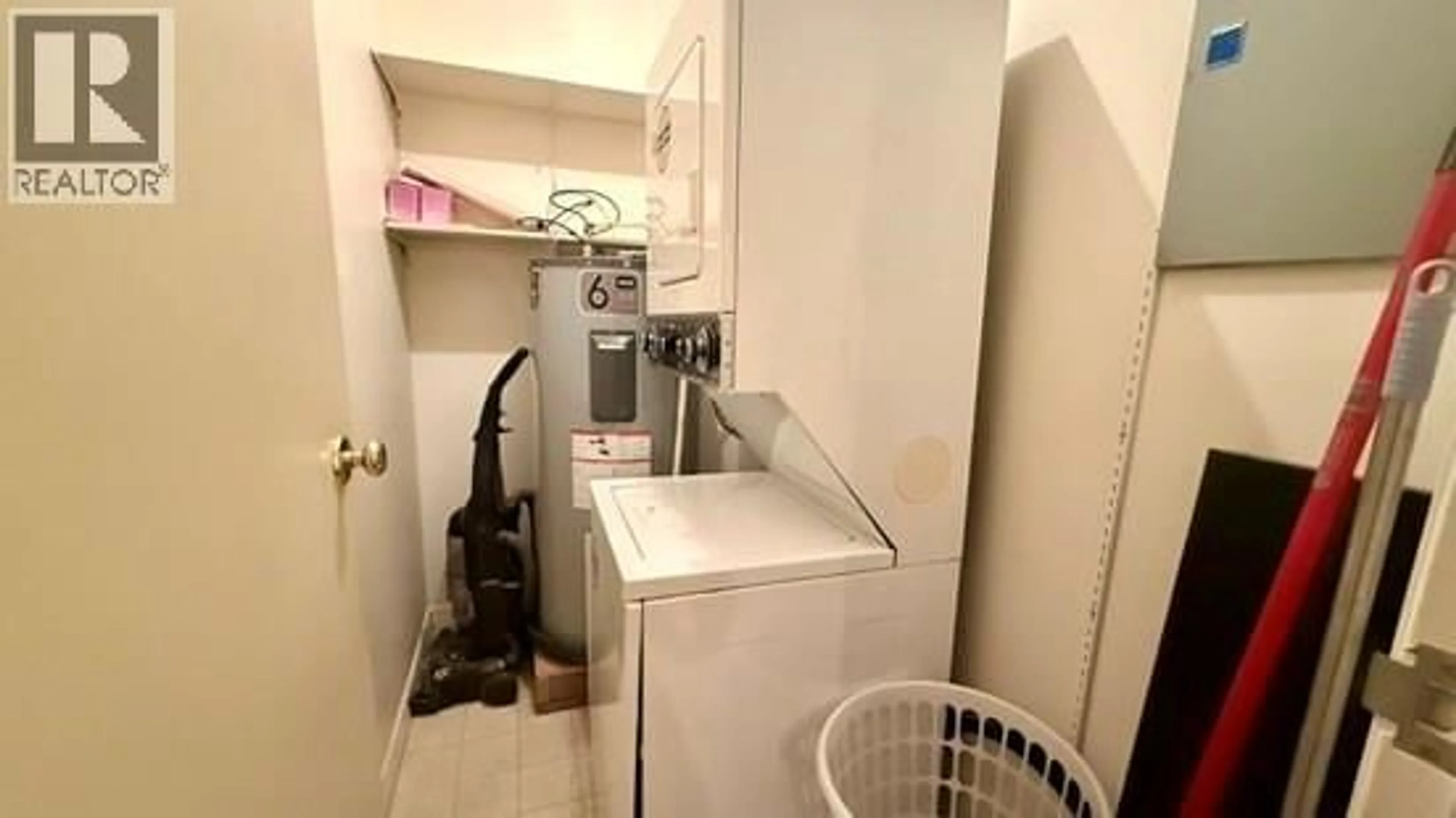 Laundry room for 206 - 302 10TH AVENUE, Invermere British Columbia V0A1K0