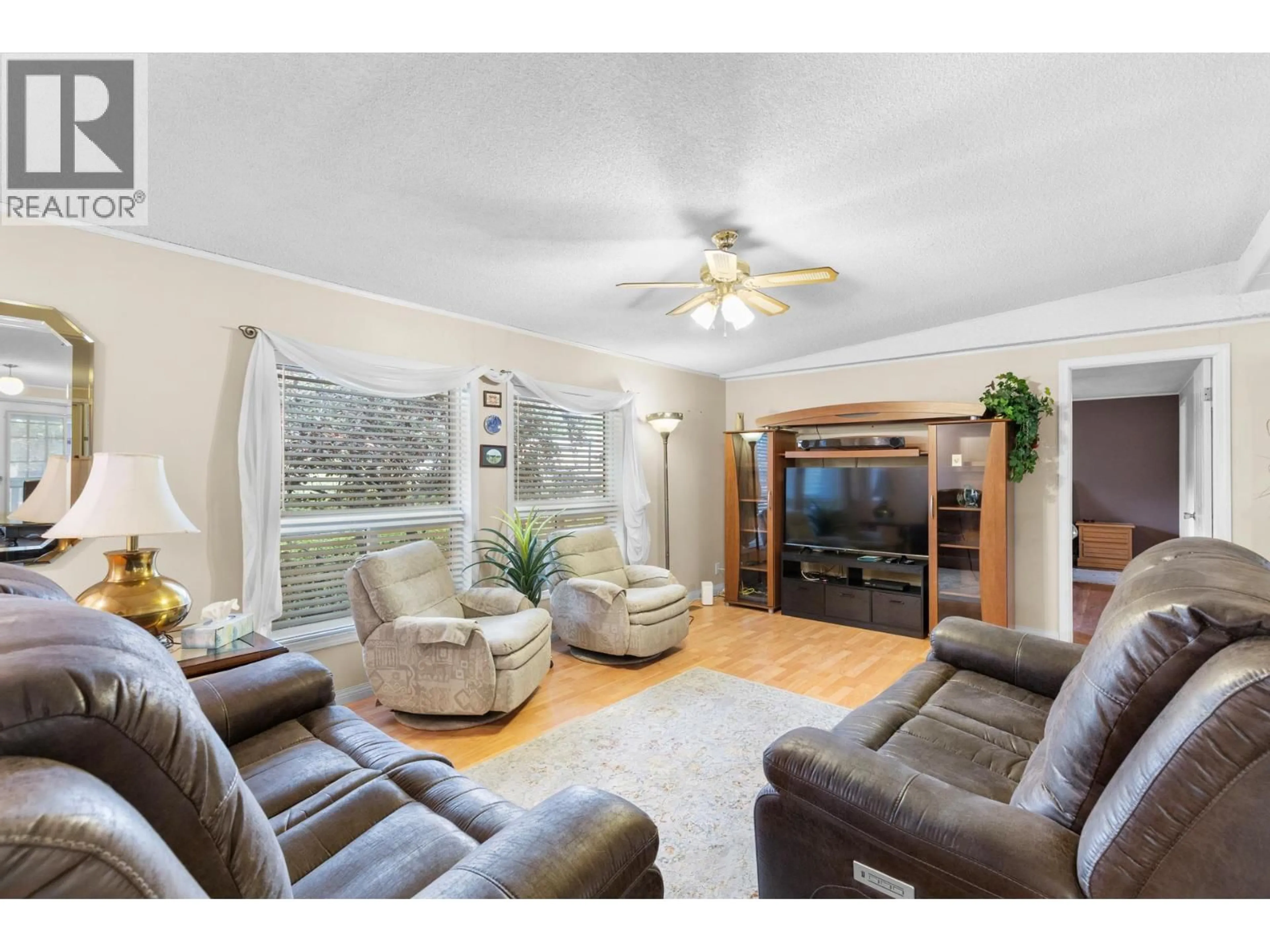 Living room with furniture, unknown for 214 - 2001 HIGHWAY 97 OTHER SOUTH, West Kelowna British Columbia V1Z3M8