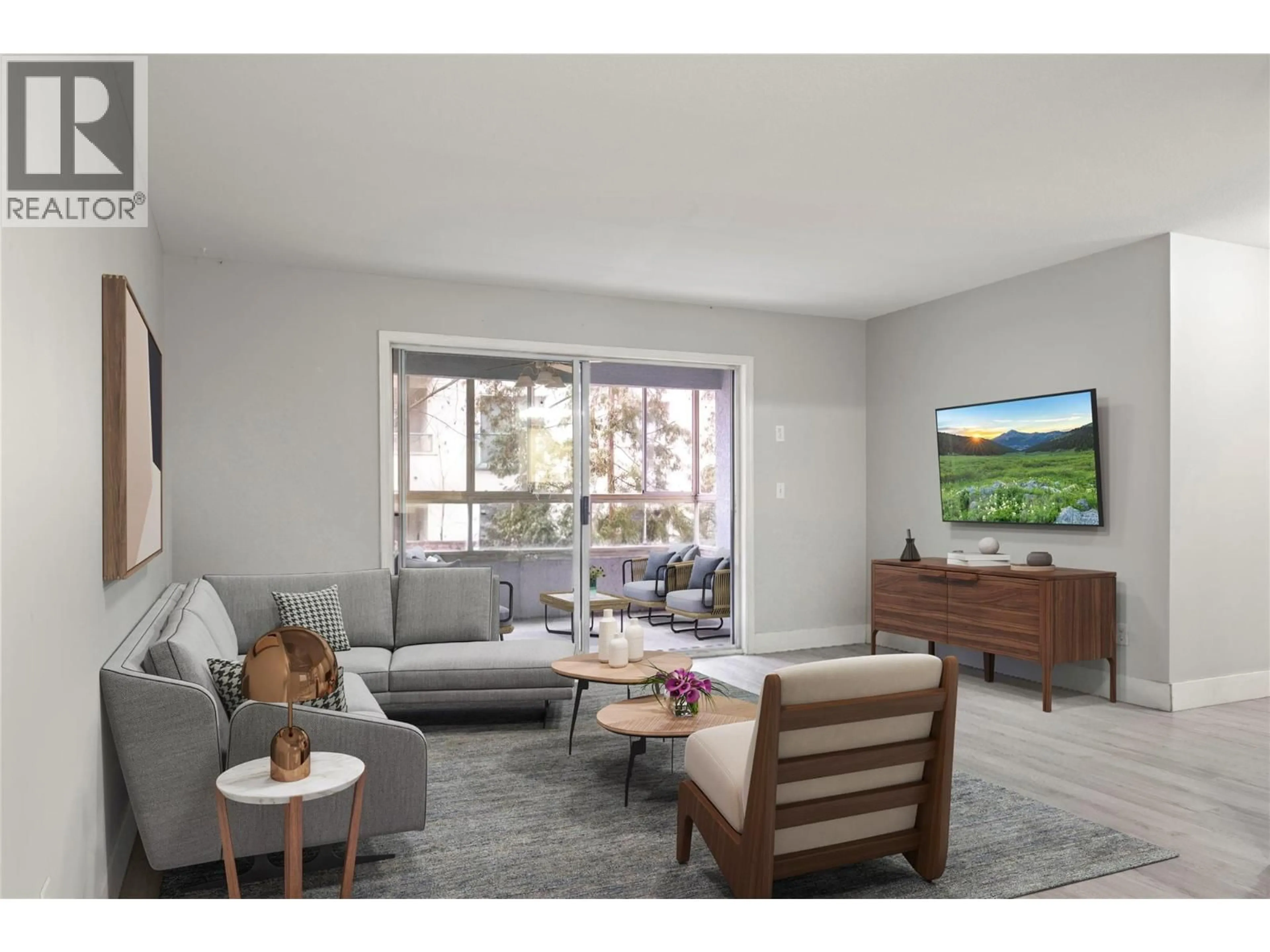 Living room with furniture, unknown for 104 - 727 HOUGHTON ROAD, Kelowna British Columbia V1X7J7