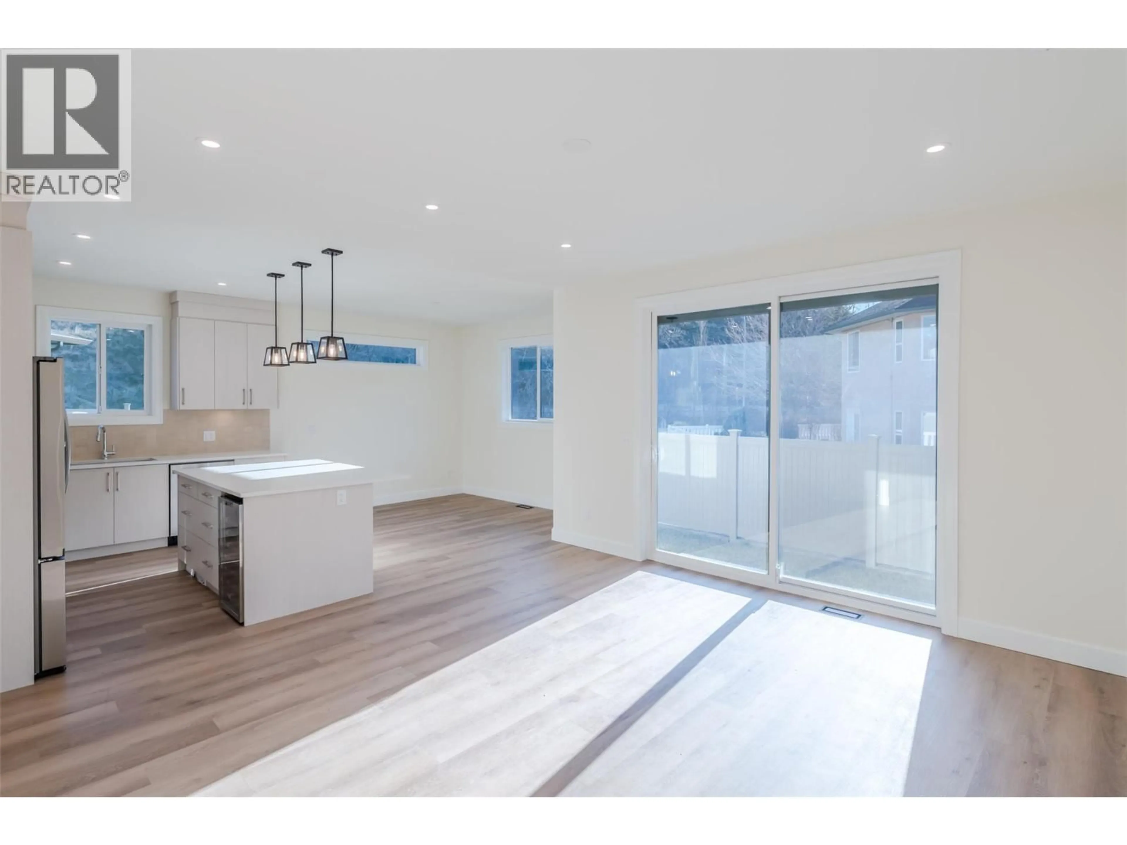 Unknown for 255 BENTGRASS AVENUE, Oliver British Columbia V0H1T3