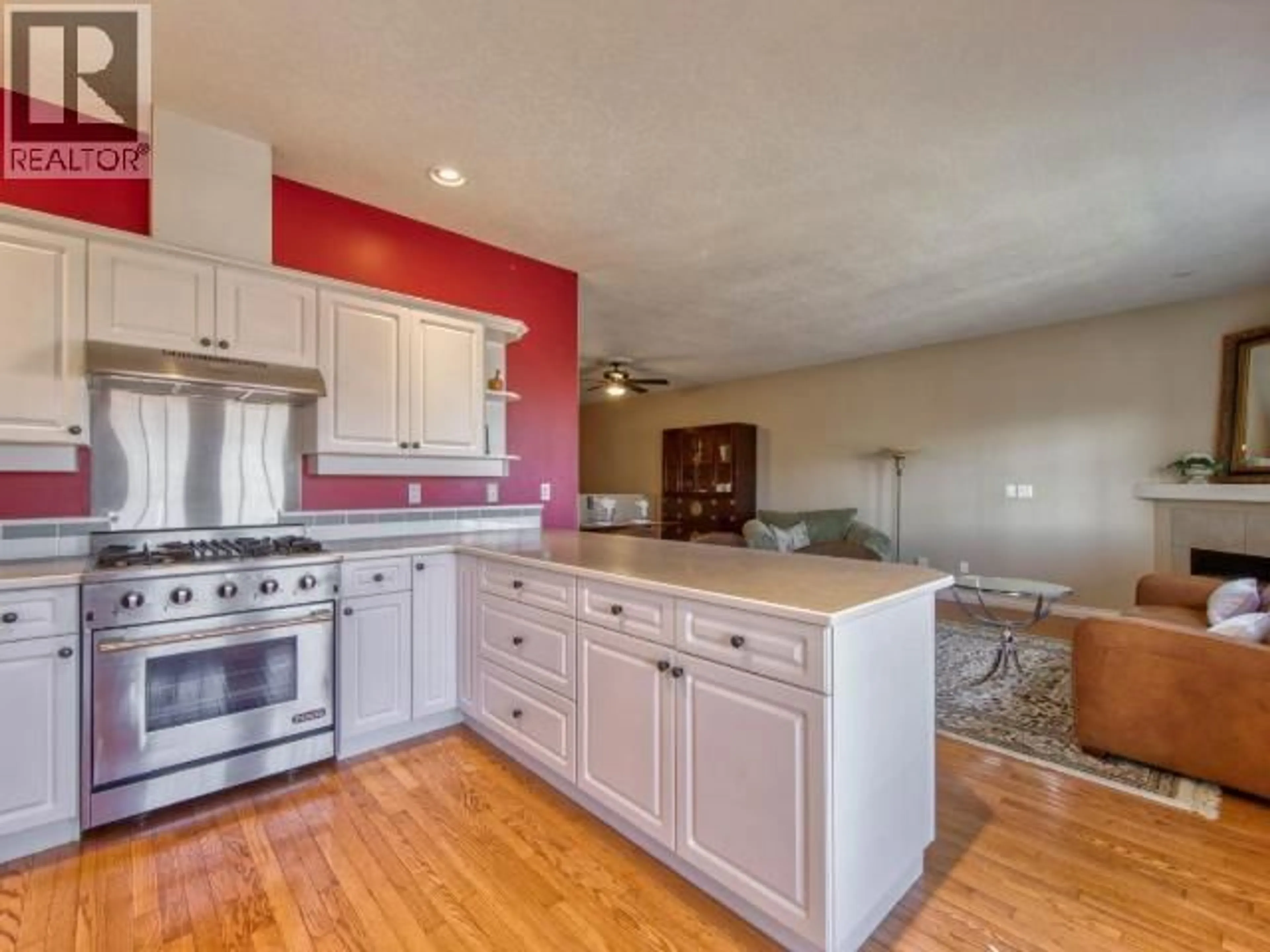 Open concept kitchen, unknown for 510 - 875 SAHALI TERRACE, Kamloops British Columbia V2C6W9