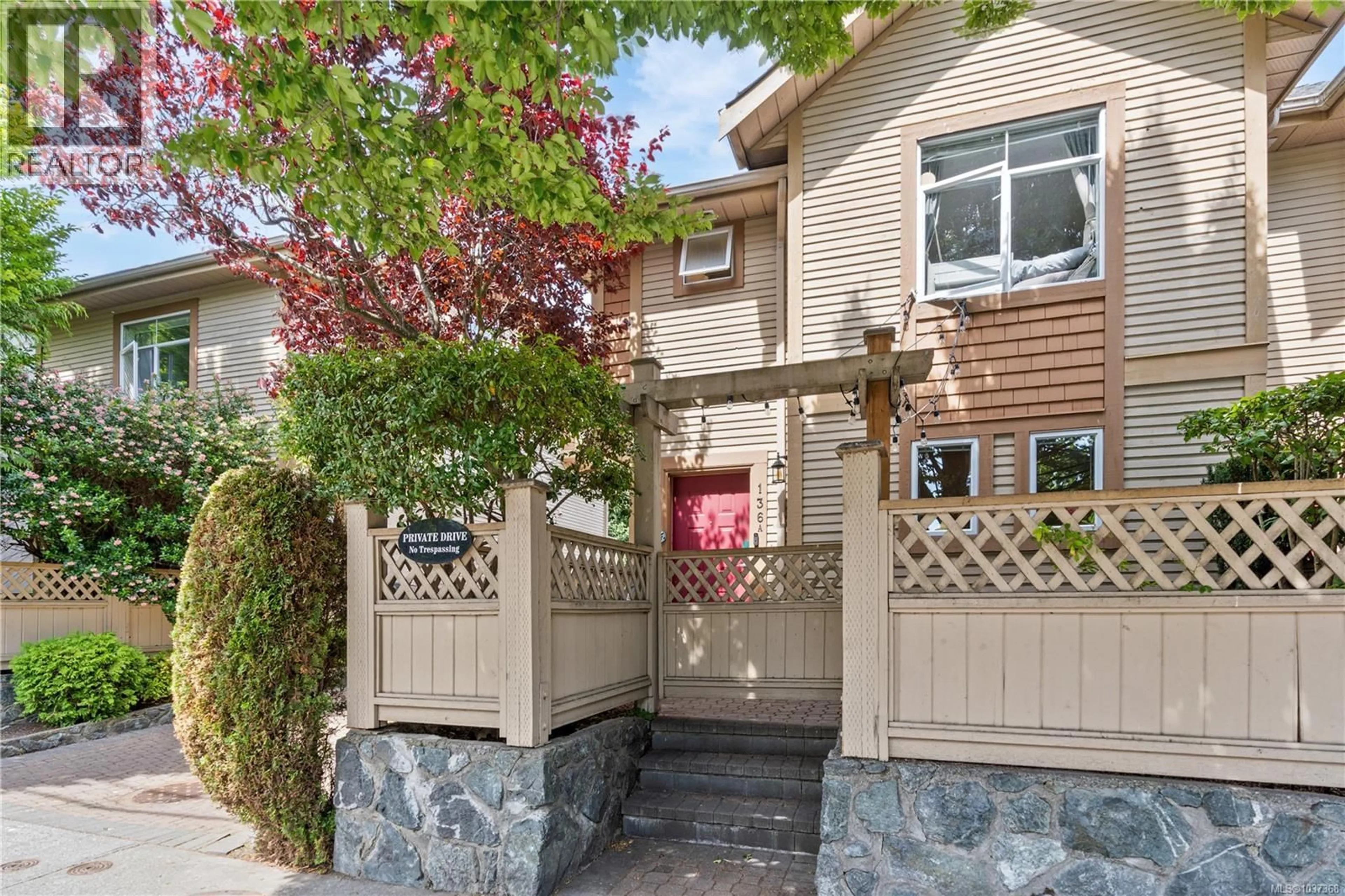 Unknown for A - 136 SUPERIOR STREET, Victoria British Columbia V8V1T1