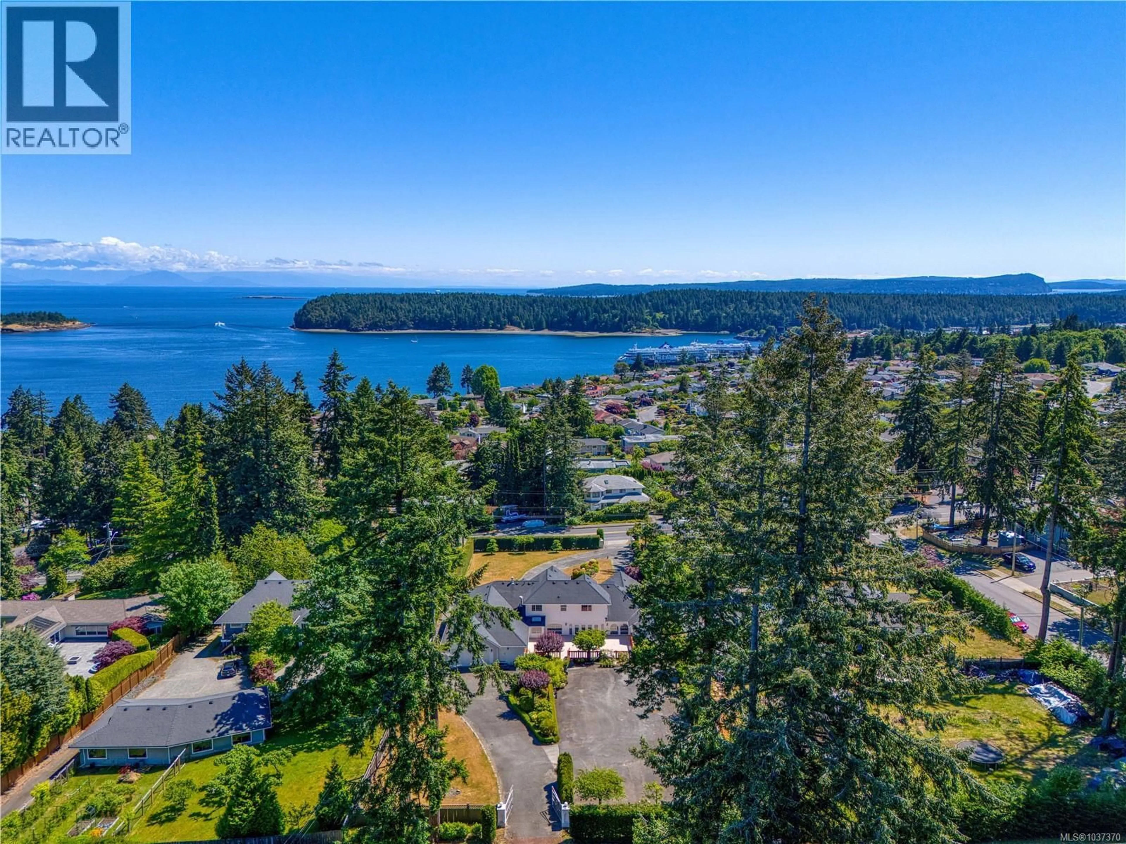A pic from outside/outdoor area/front of a property/back of a property/a pic from drone, water/lake/river/ocean view for 2415 DEPARTURE BAY ROAD, Nanaimo British Columbia V9S3W1