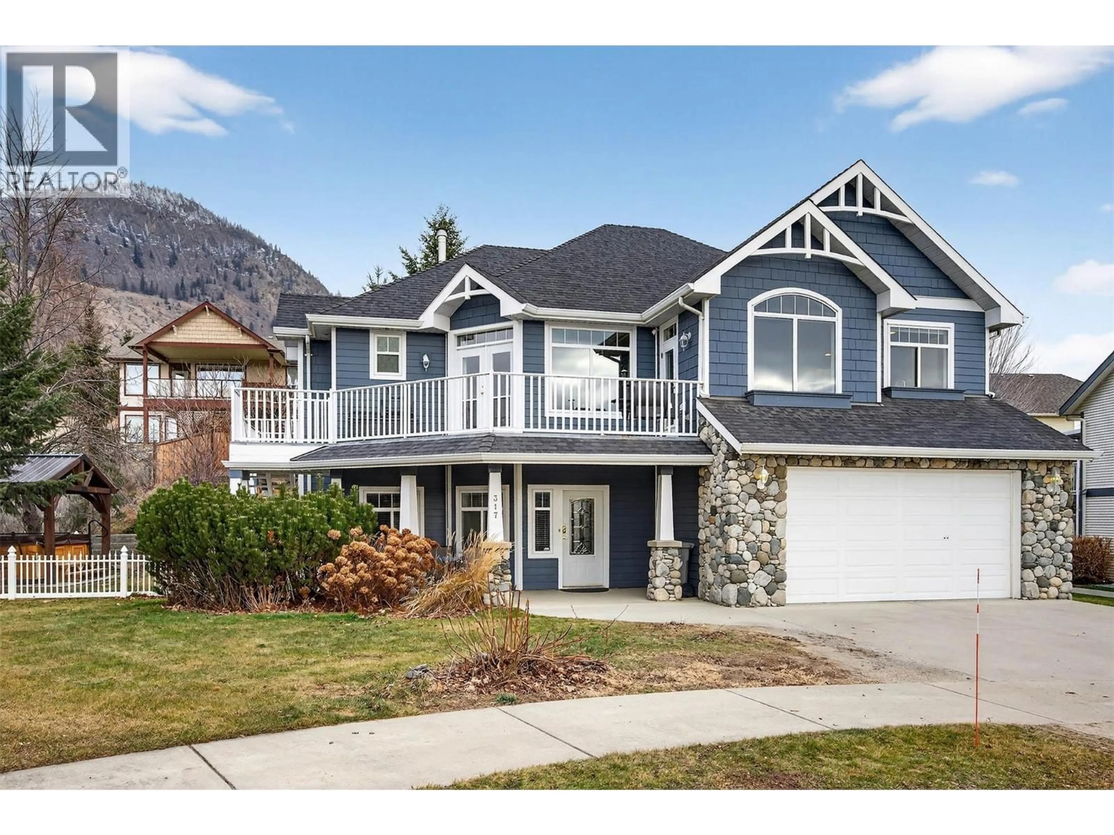 Home with vinyl exterior material, mountain view for 317 MARIPOSA COURT, Kamloops British Columbia V2H1R3