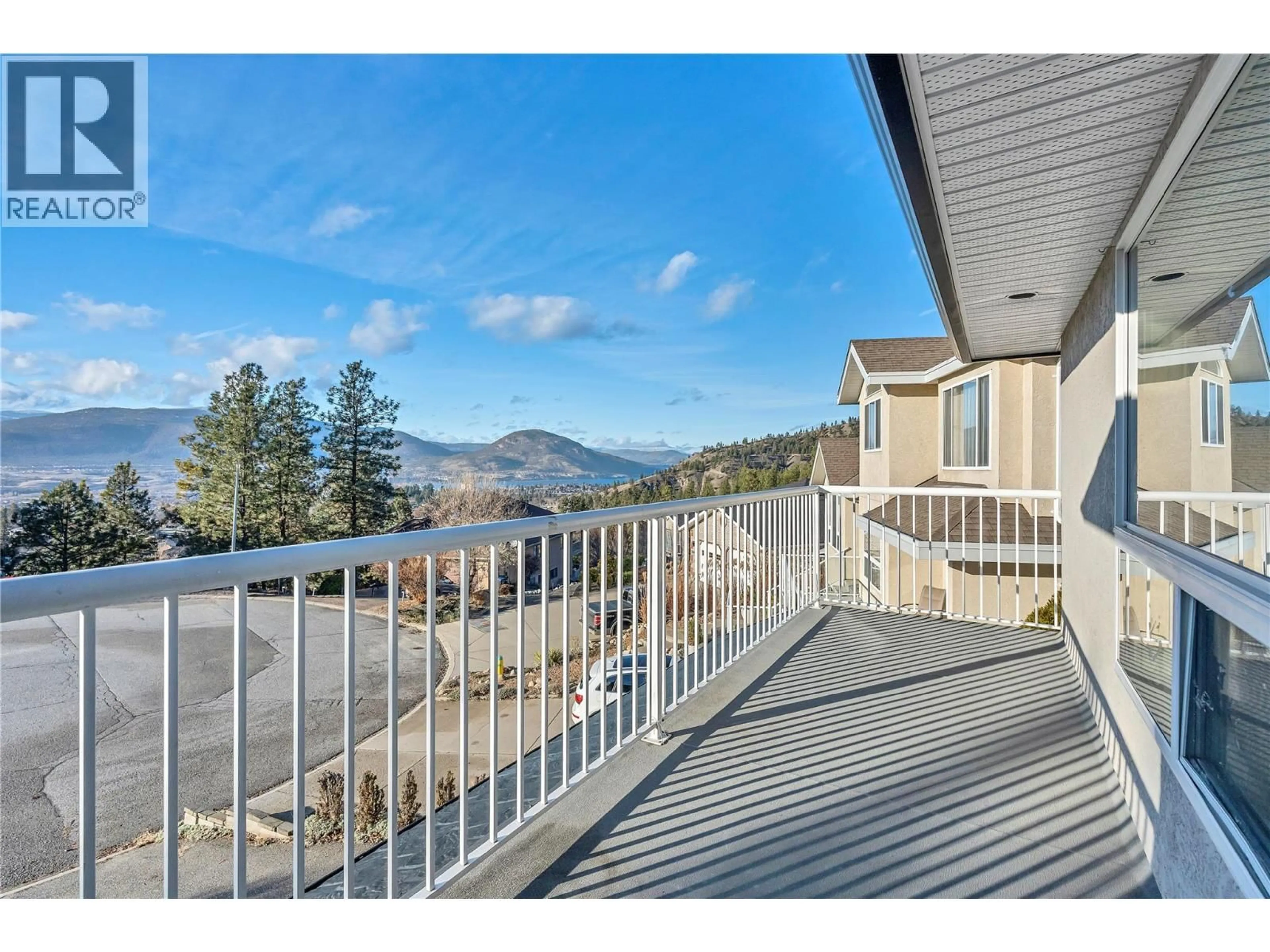 A pic from outside/outdoor area/front of a property/back of a property/a pic from drone, water/lake/river/ocean view for 130 WILLIAMSON PLACE, Penticton British Columbia V2A8N1