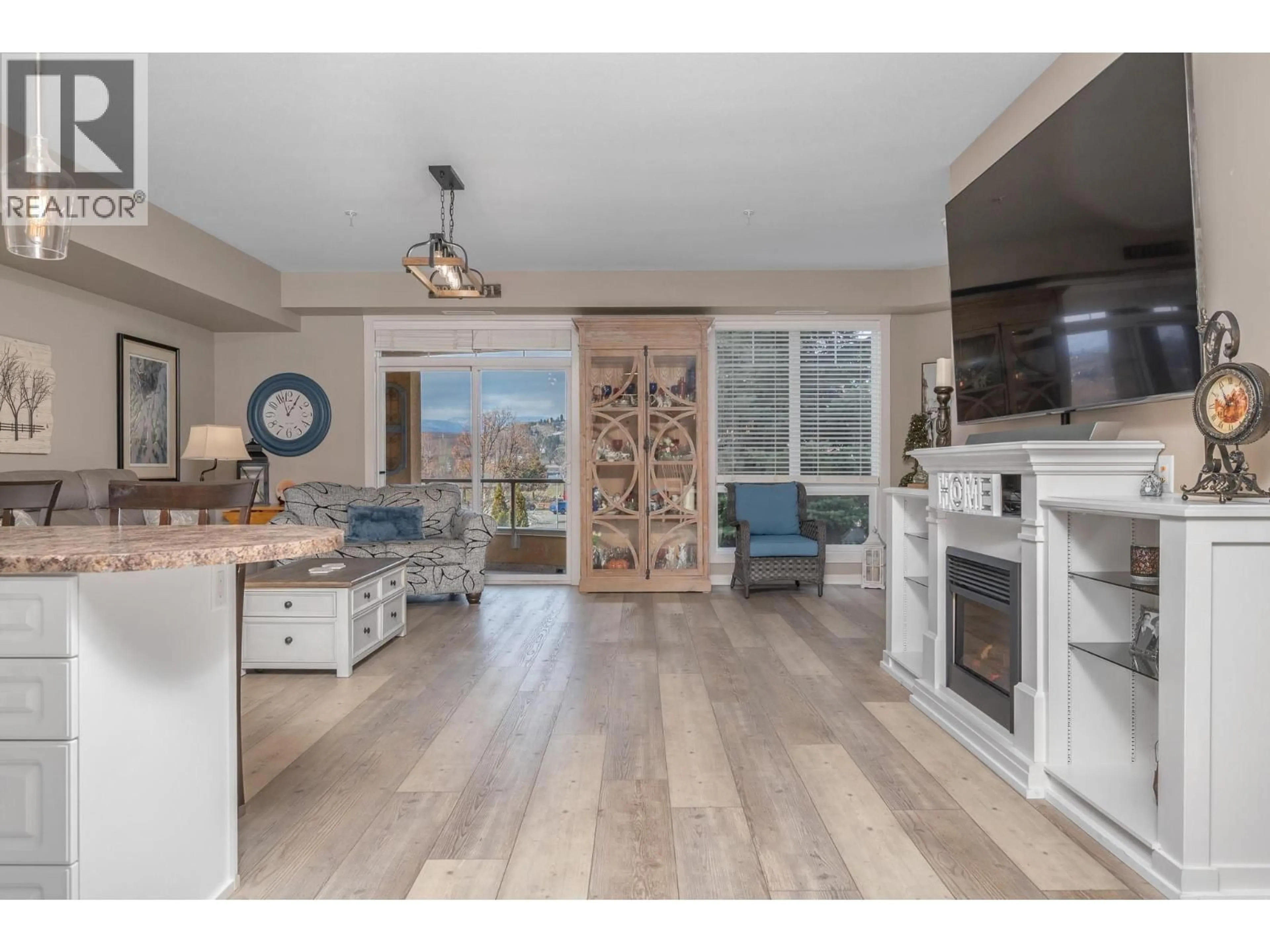 Open concept kitchen, unknown for 213 - 3550 WOODSDALE ROAD, Lake Country British Columbia V4V2P5