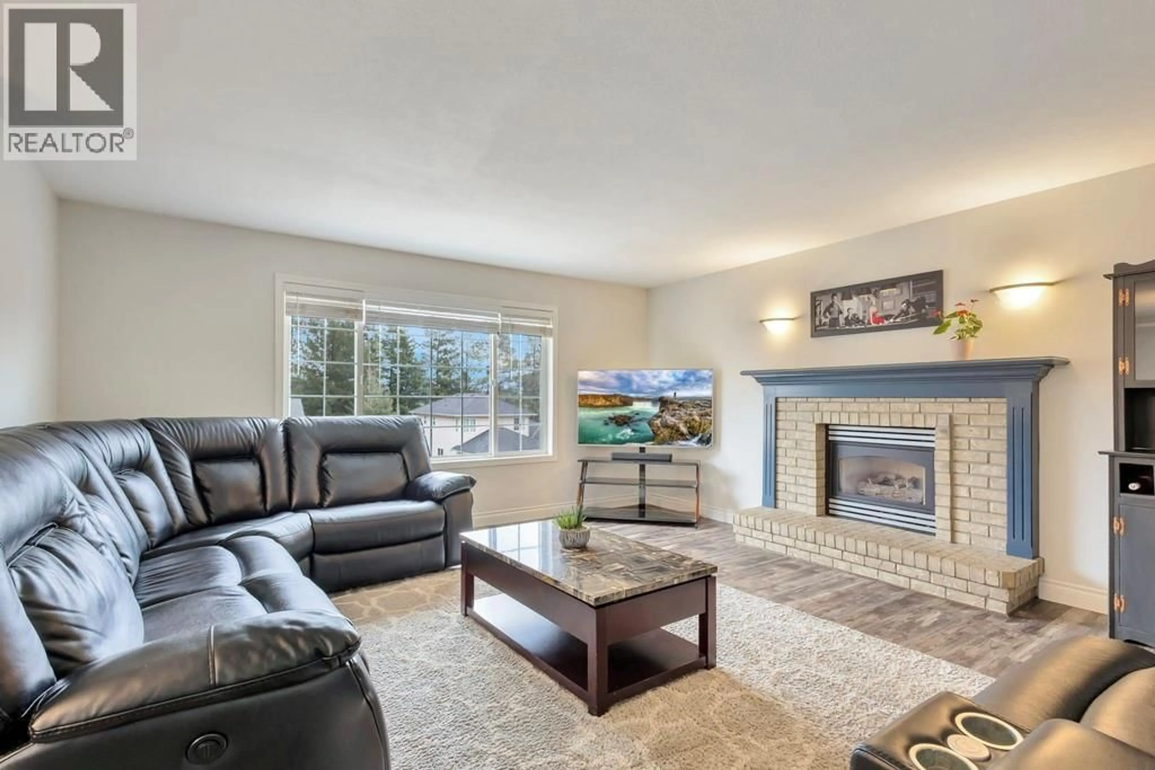 Living room with furniture, unknown for 2133 SHANNON WOODS WAY, West Kelowna British Columbia V4T2R5