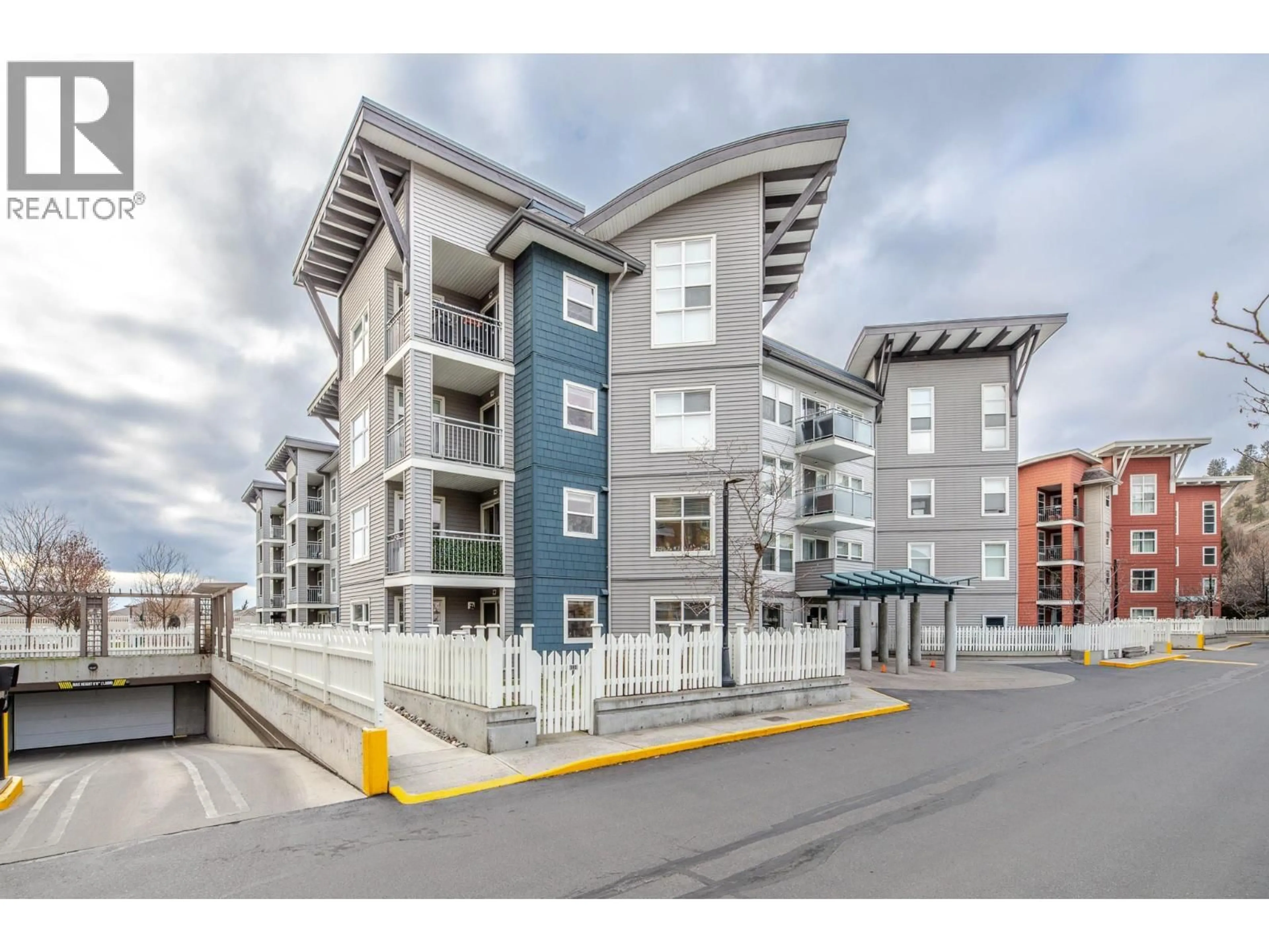 Unknown for 101 - 563 YATES ROAD, Kelowna British Columbia V1V2V3