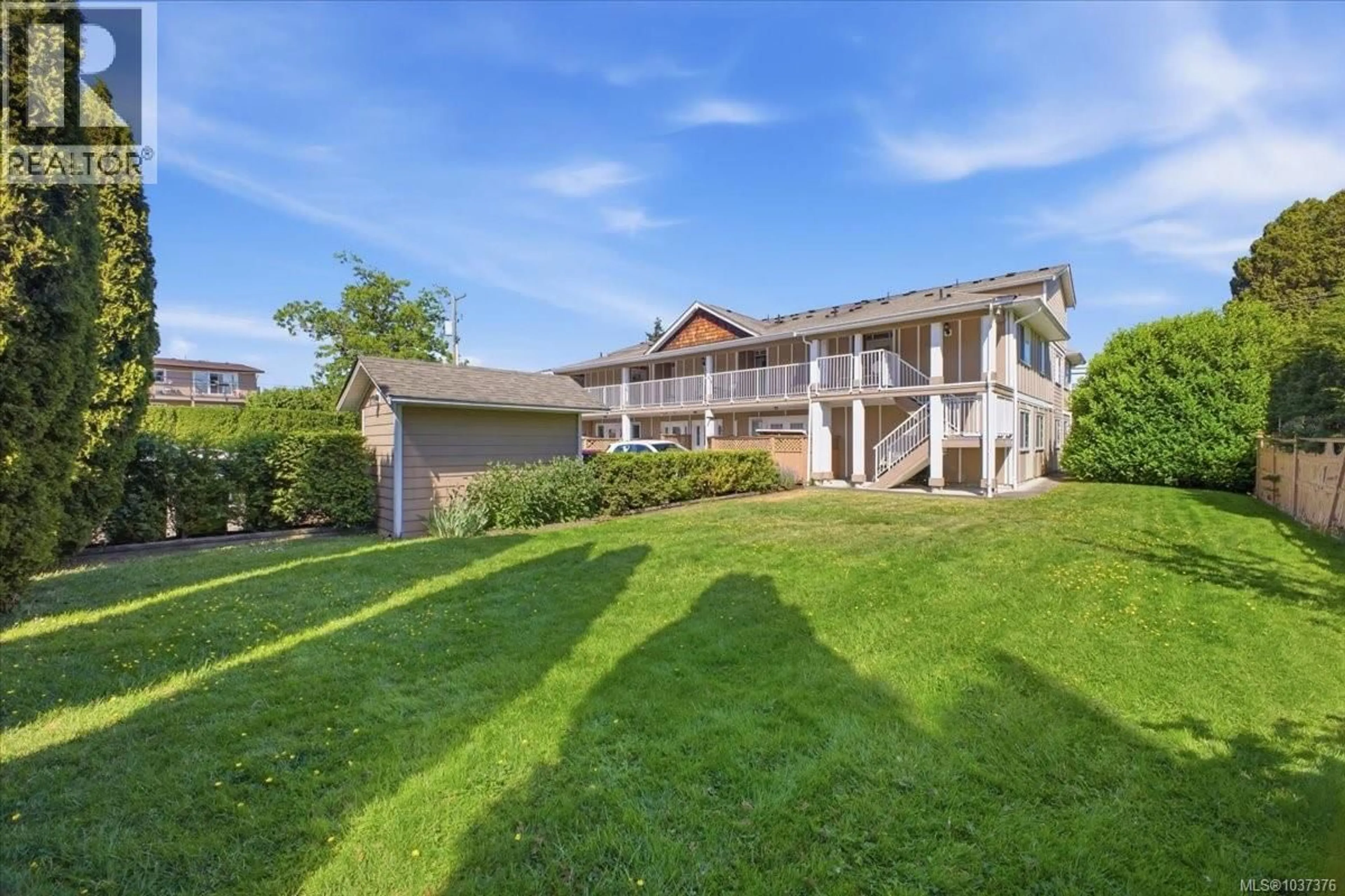 A pic from outside/outdoor area/front of a property/back of a property/a pic from drone, unknown for 101 - 2510 ALEXANDER STREET, Duncan British Columbia V9L5C7