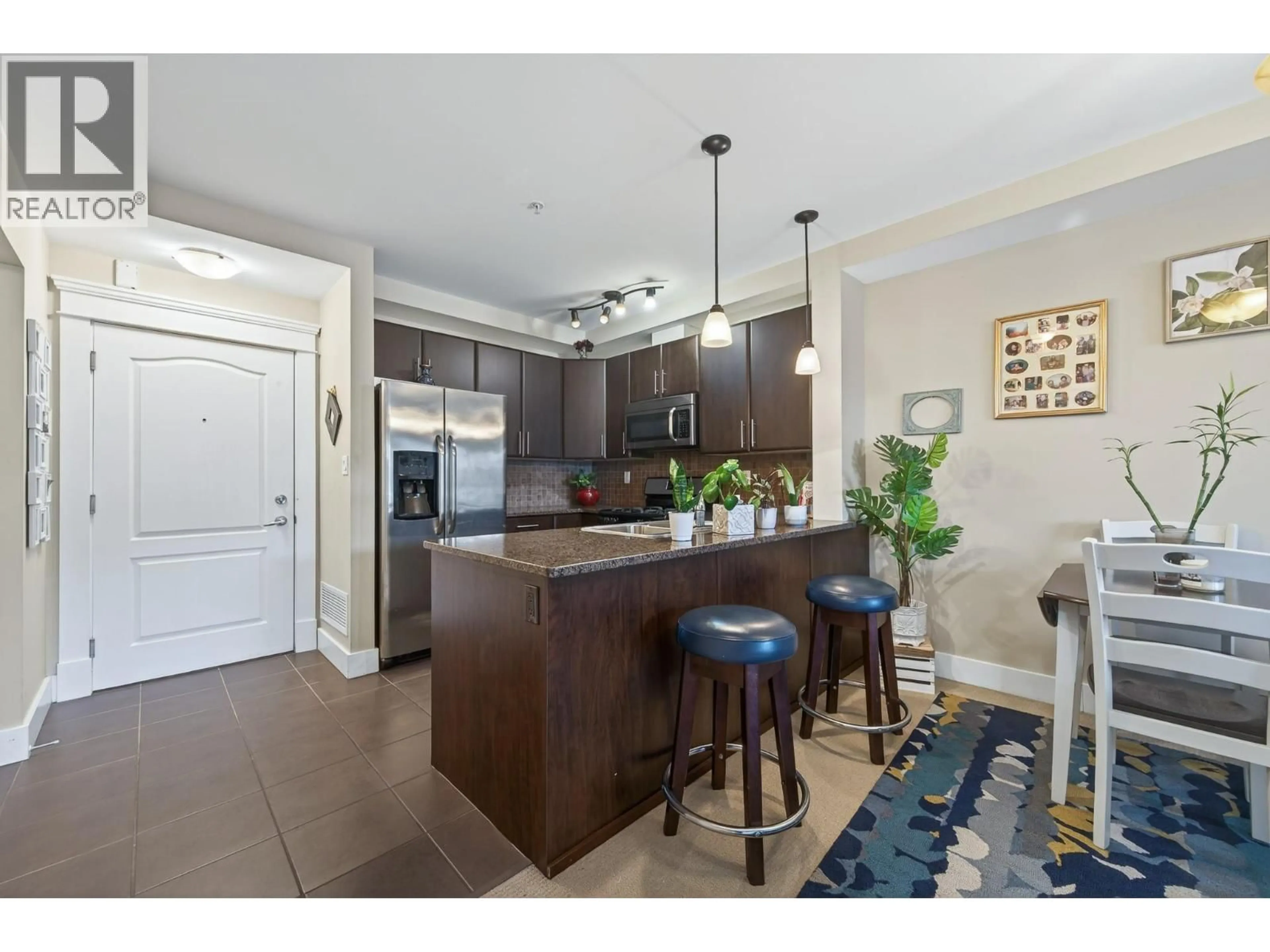 Open concept kitchen, unknown for #301 - 975 VICTORIA W STREET, Kamloops British Columbia V2C0C2