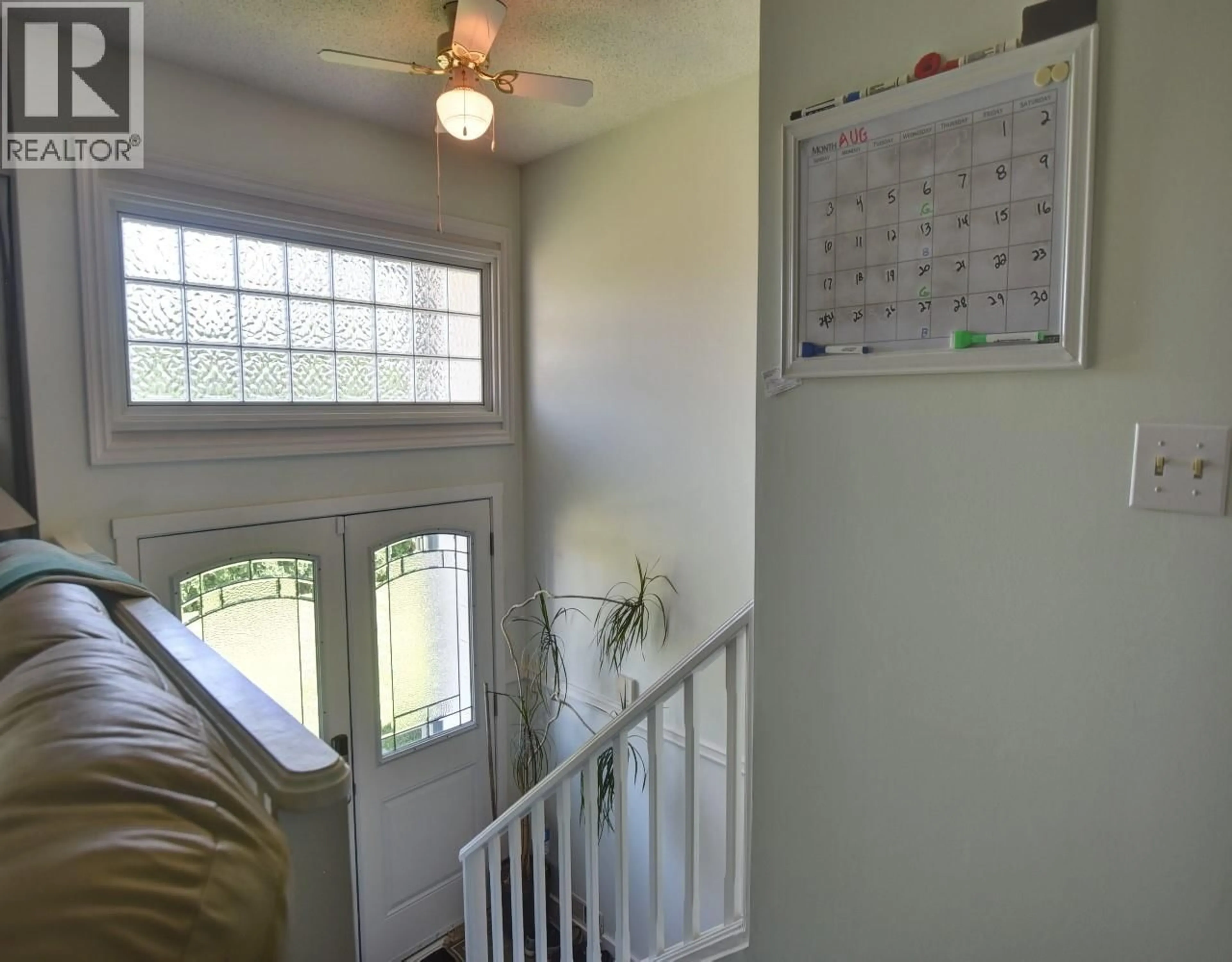 Indoor entryway for 184 CARIBOO ROAD, Kelowna British Columbia V1V2E4