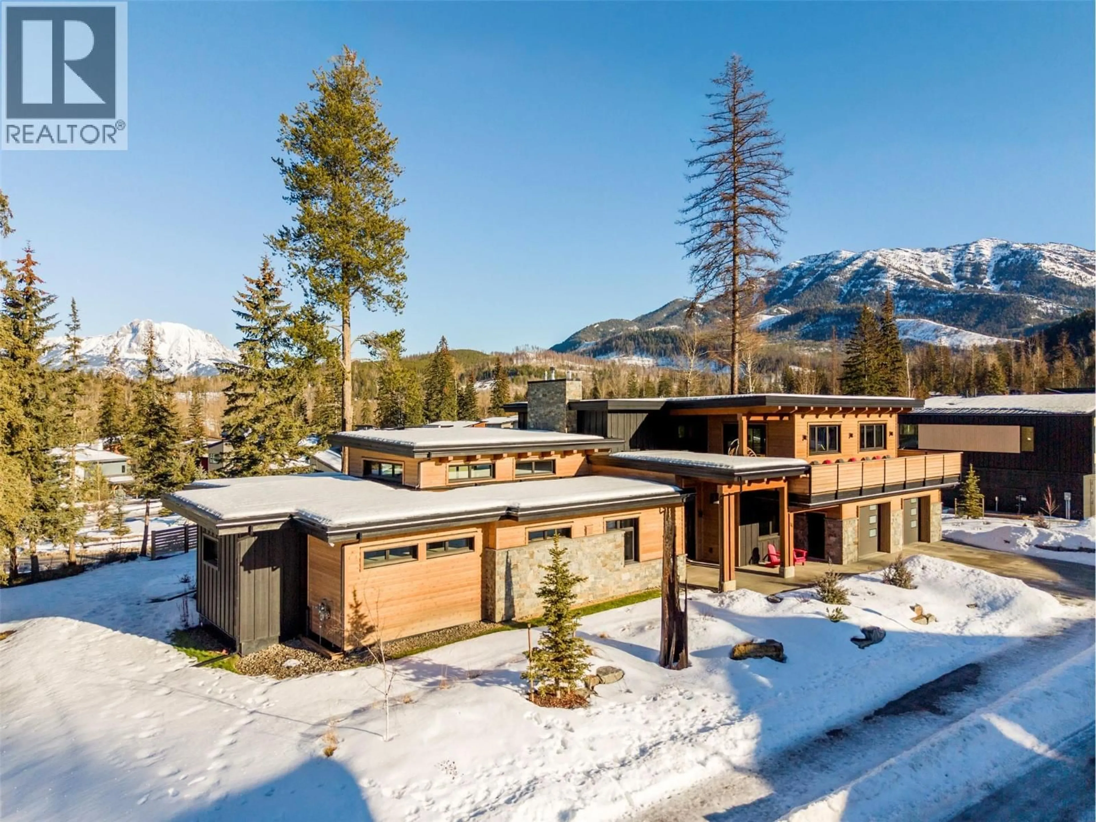 A pic from outside/outdoor area/front of a property/back of a property/a pic from drone, mountain view for 16 MORRISSEY COURT, Fernie British Columbia V0B1M4