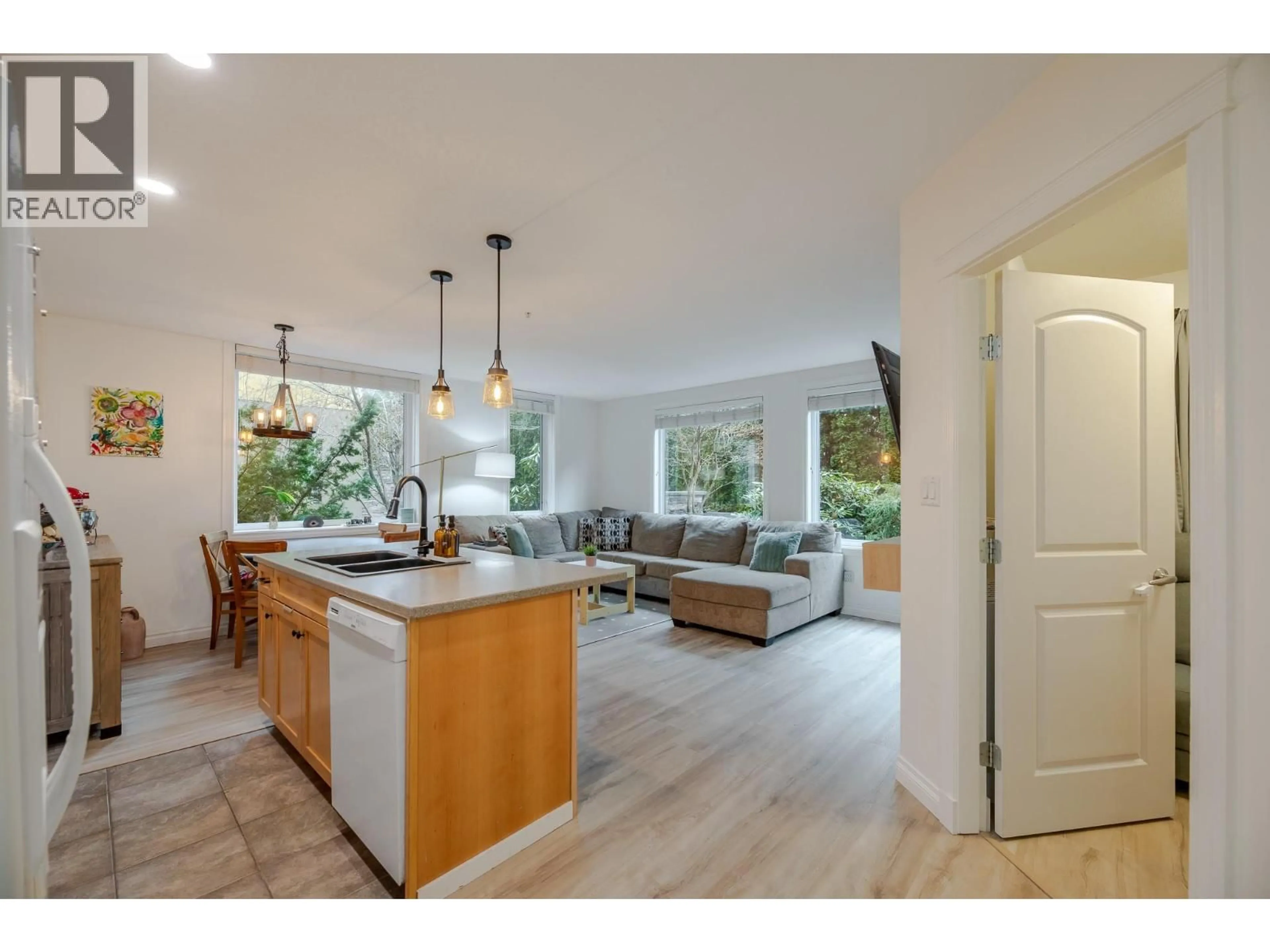 Open concept kitchen, unknown for 101 - 3311 WILSON STREET, Penticton British Columbia V2A8J3
