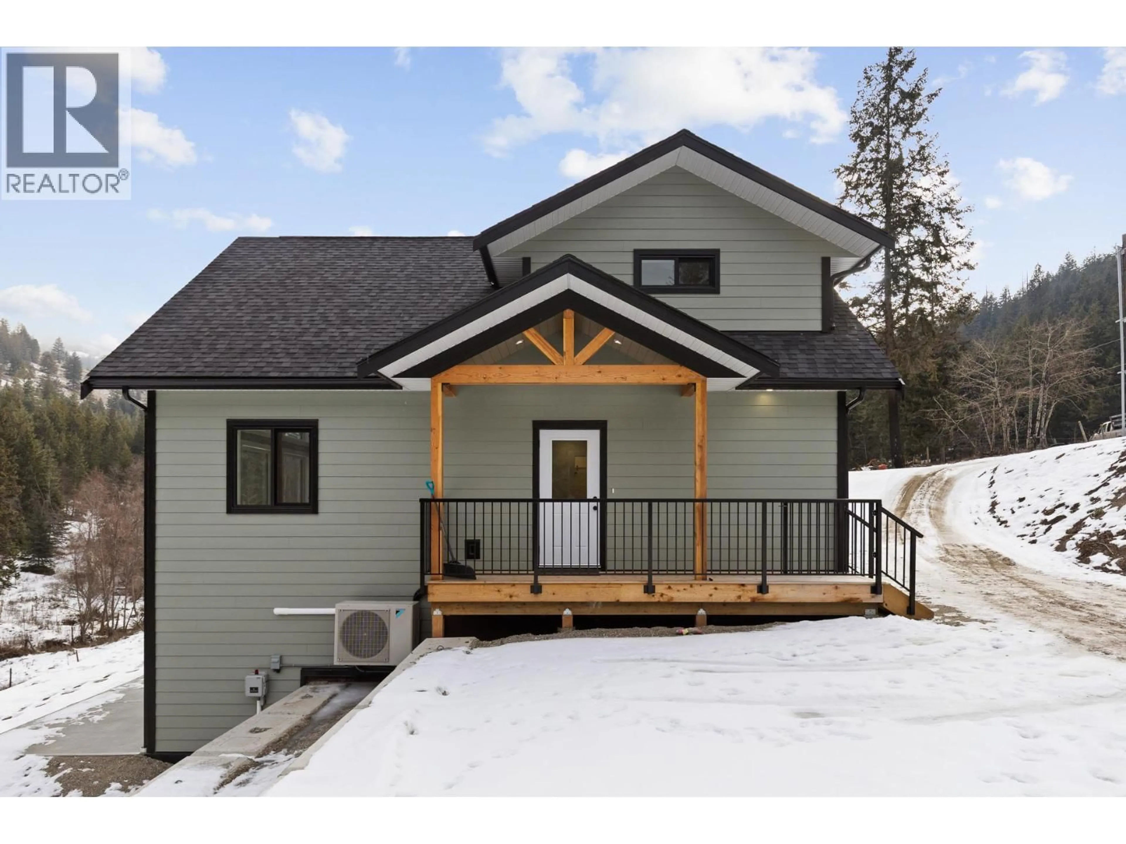 Home with vinyl exterior material, mountain view for 645 GRAND ORO ROAD, Kaleden British Columbia V0H1K0