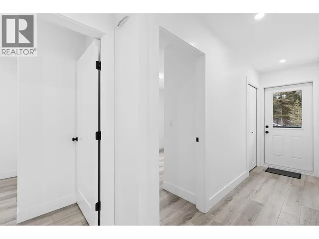 645 GRAND ORO ROAD, Kaleden 5