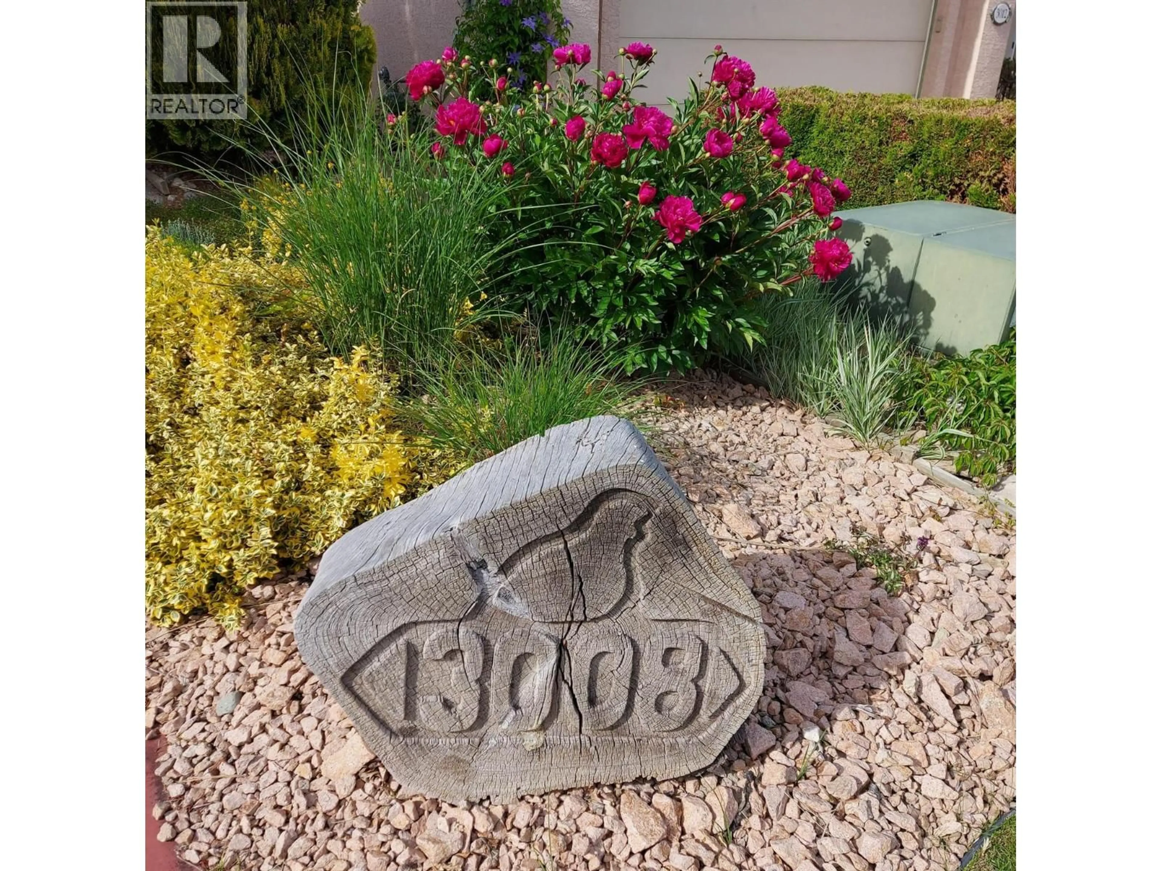 Patio, street for 3008 QUAIL CRESCENT, Kelowna British Columbia V1V1Z8