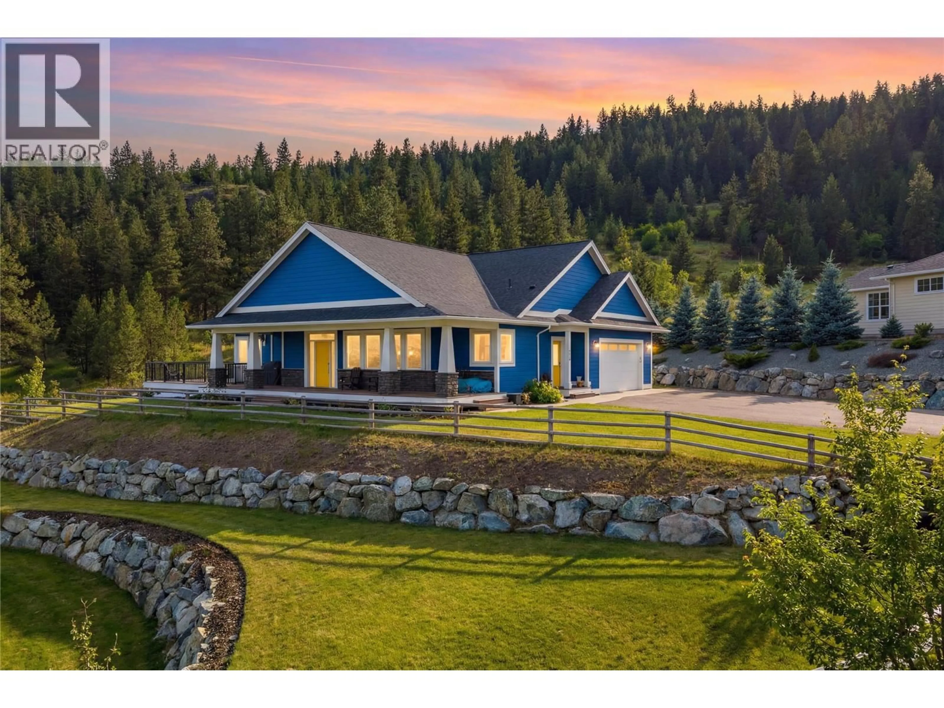 A pic from outside/outdoor area/front of a property/back of a property/a pic from drone, mountain view for 370 LOGAN LANE, Merritt British Columbia V1K0B5