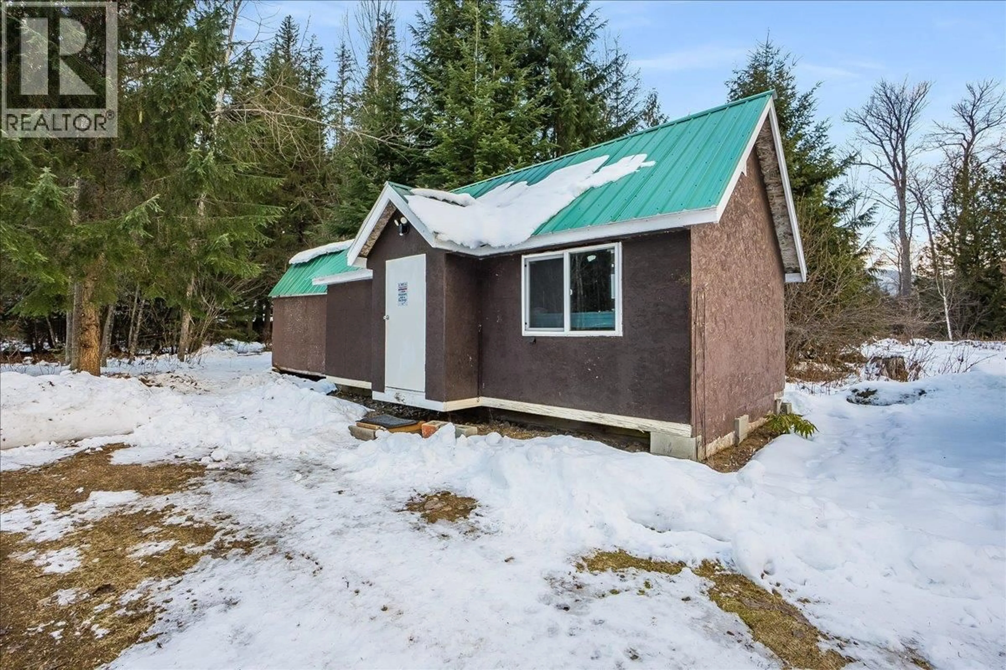 Shed for 4453 PASSMORE UPPER ROAD, Passmore British Columbia V0G2J0