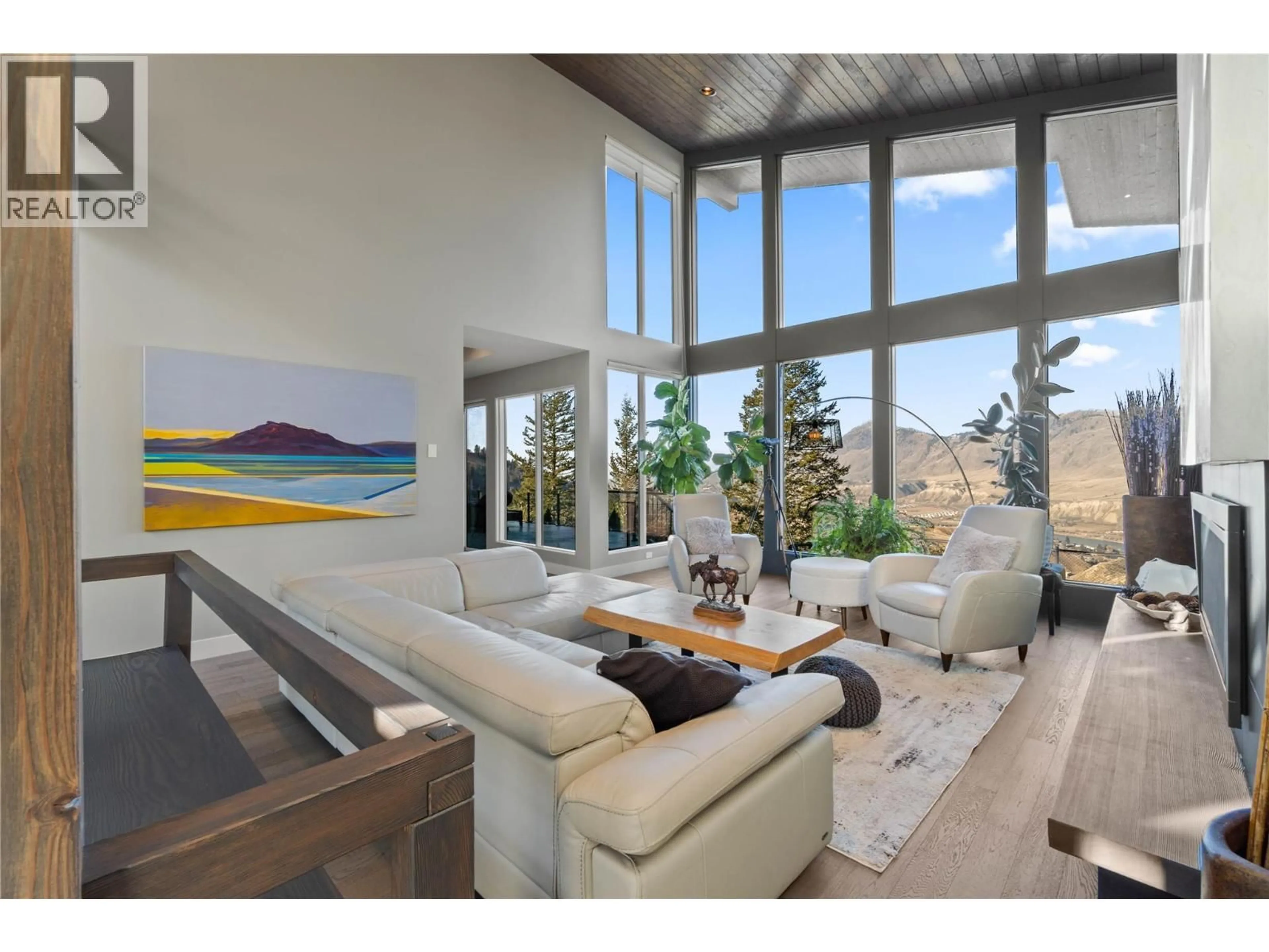 Living room with furniture, unknown for 1555 KICKING HORSE WAY, Kamloops British Columbia V2E2T6