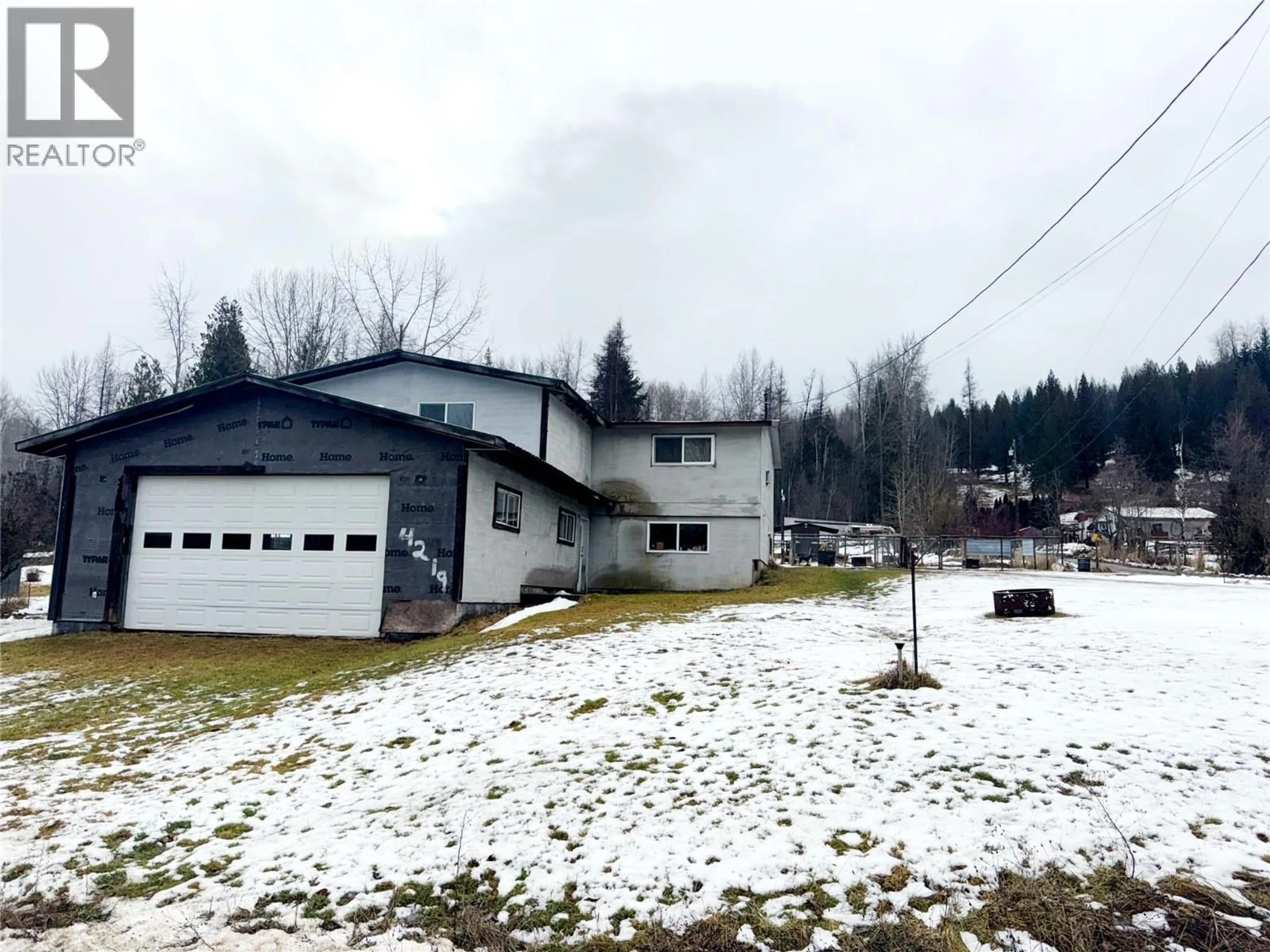 A pic from outside/outdoor area/front of a property/back of a property/a pic from drone, mountain view for 4219 CASINO ROAD, Trail British Columbia V1R4X3
