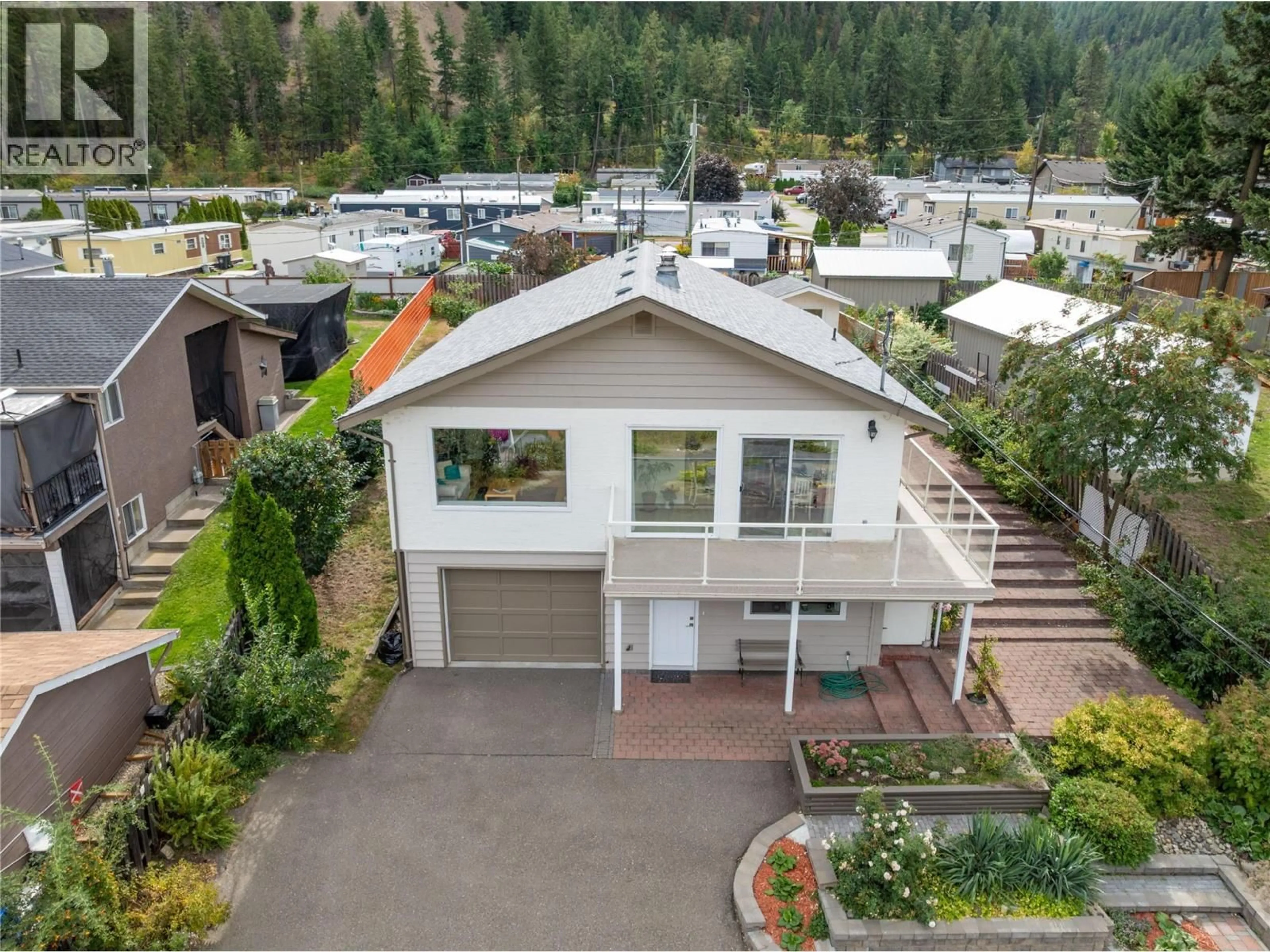 A pic from outside/outdoor area/front of a property/back of a property/a pic from drone, mountain view for 1225 BAY DRIVE, Chase British Columbia V0E1M0