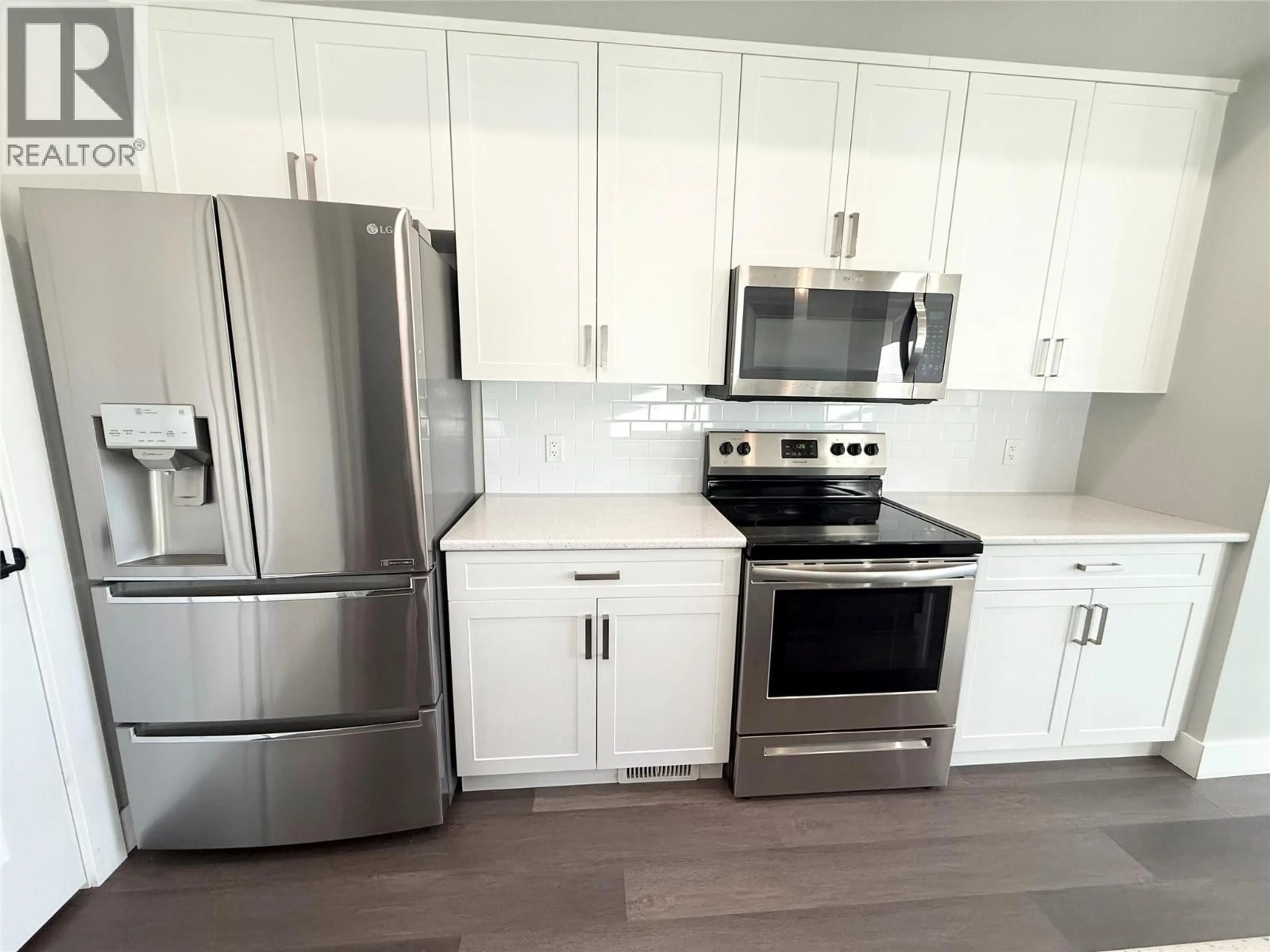 Standard kitchen, unknown for 1611 PHILLIPS STREET, Merritt British Columbia V1K0B8