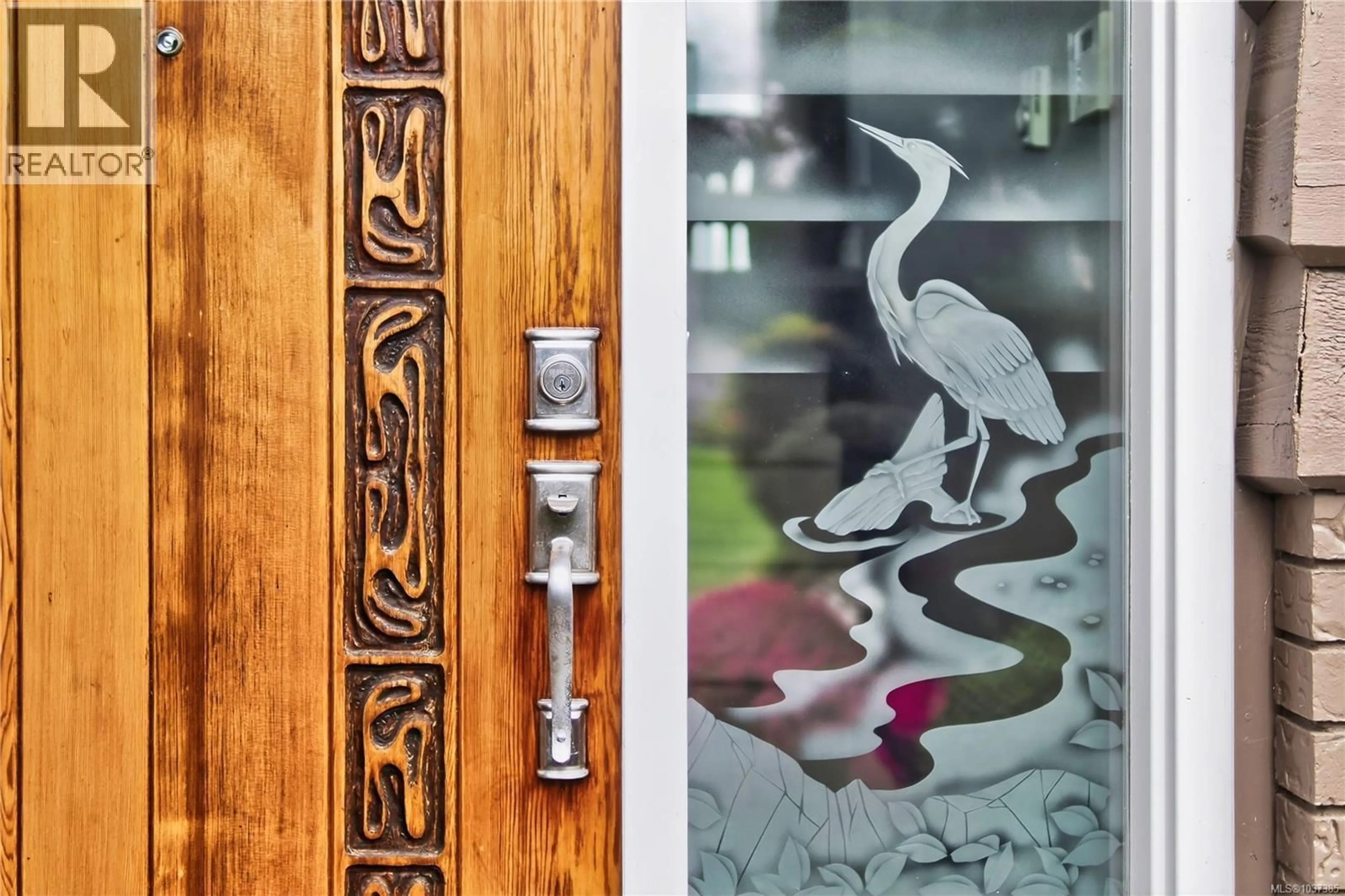Indoor foyer for 156 PACIFIC TERRACE, Nanaimo British Columbia V9S3G2