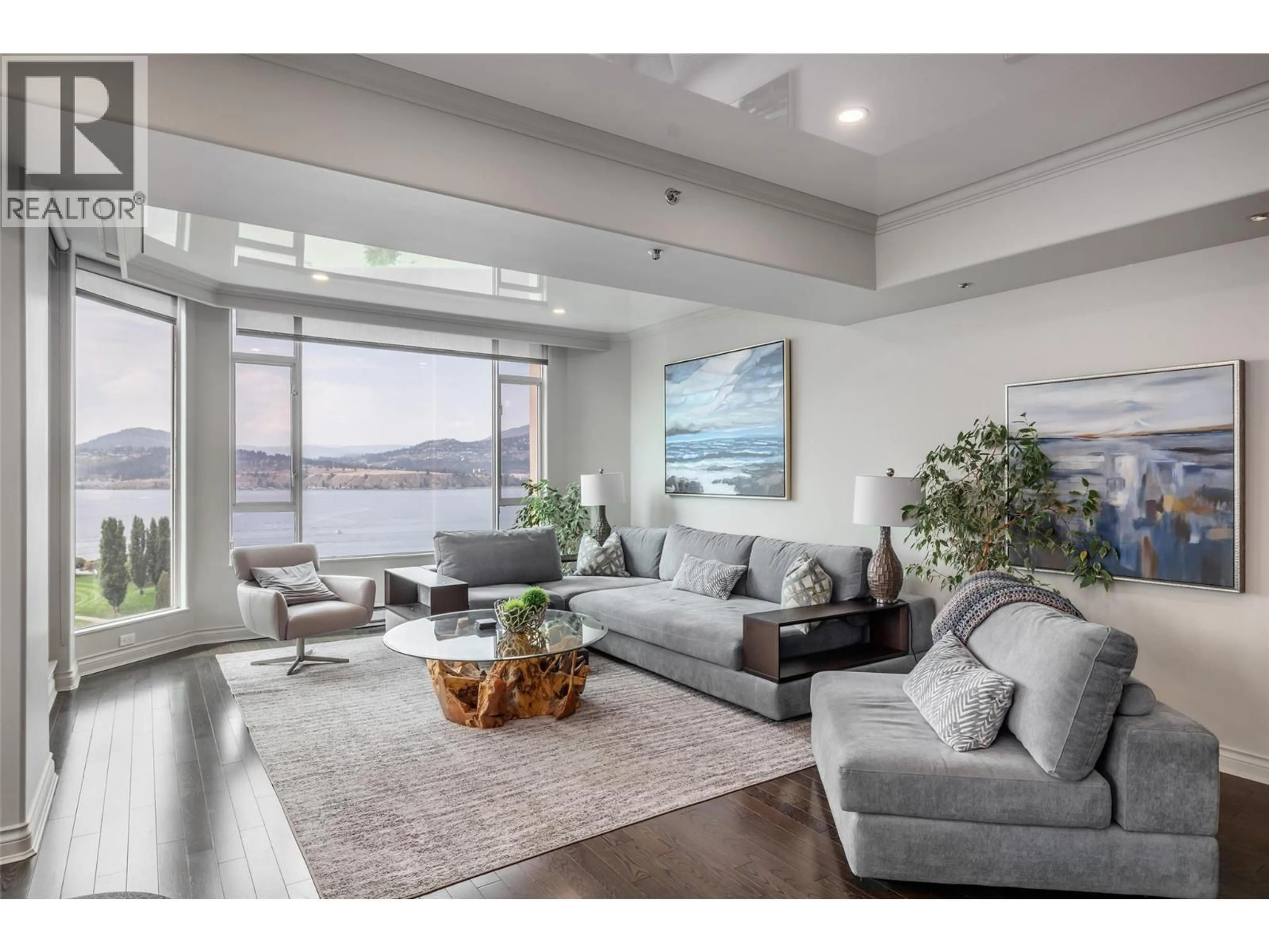 Living room with furniture, unknown for 1601 - 1152 SUNSET DRIVE, Kelowna British Columbia V1Y9R7