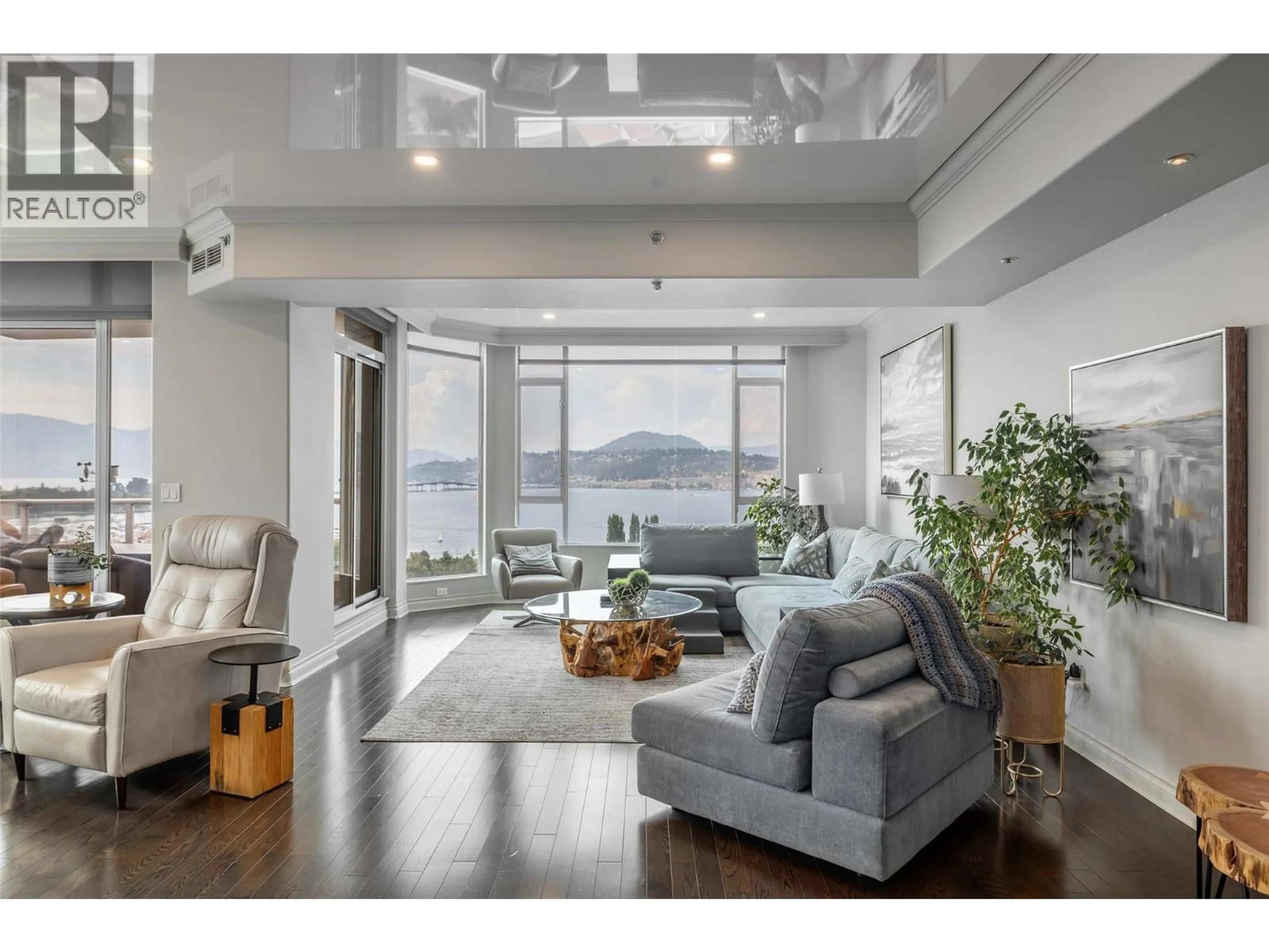 Living room with furniture, unknown for 1601 - 1152 SUNSET DRIVE, Kelowna British Columbia V1Y9R7