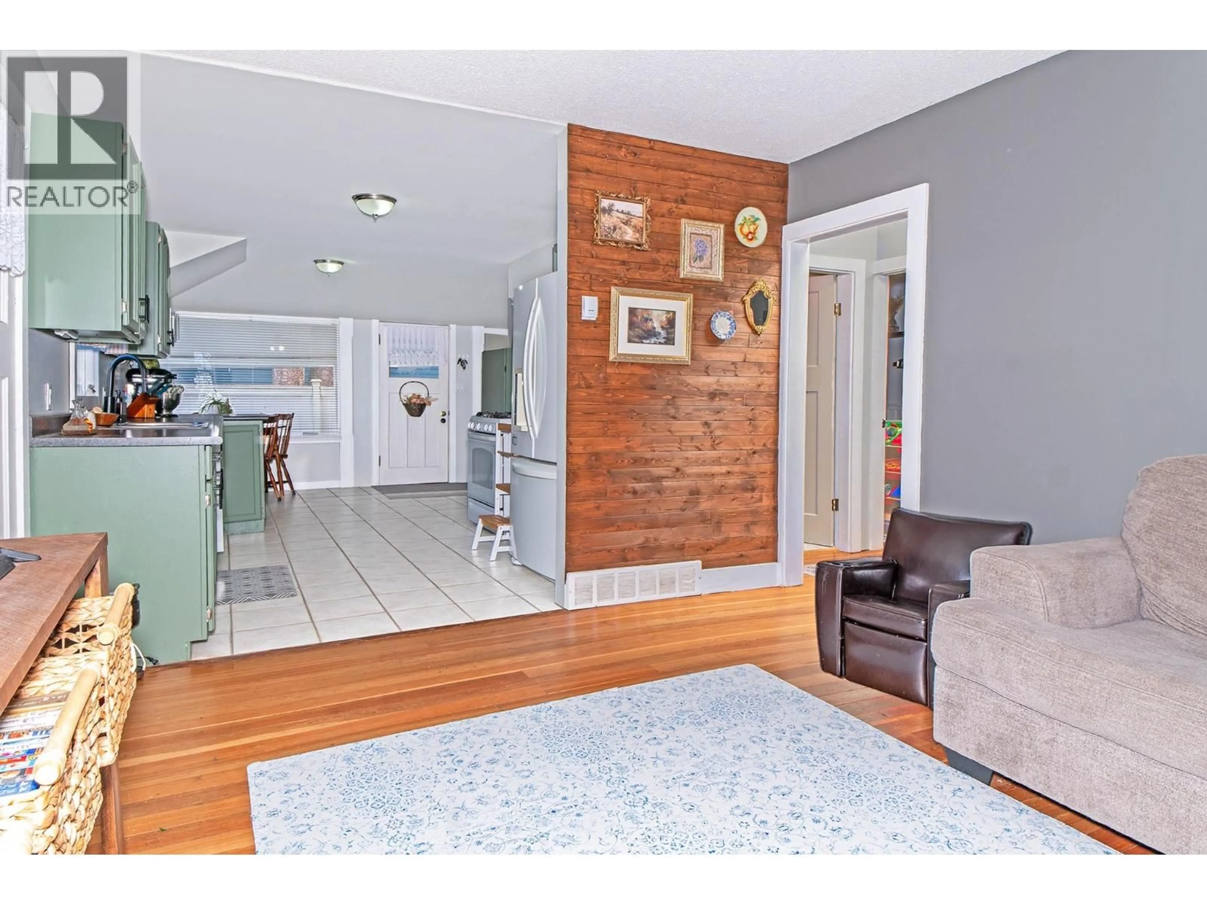 Indoor entryway for 809 SCOTT STREET, Creston British Columbia V0B1G4