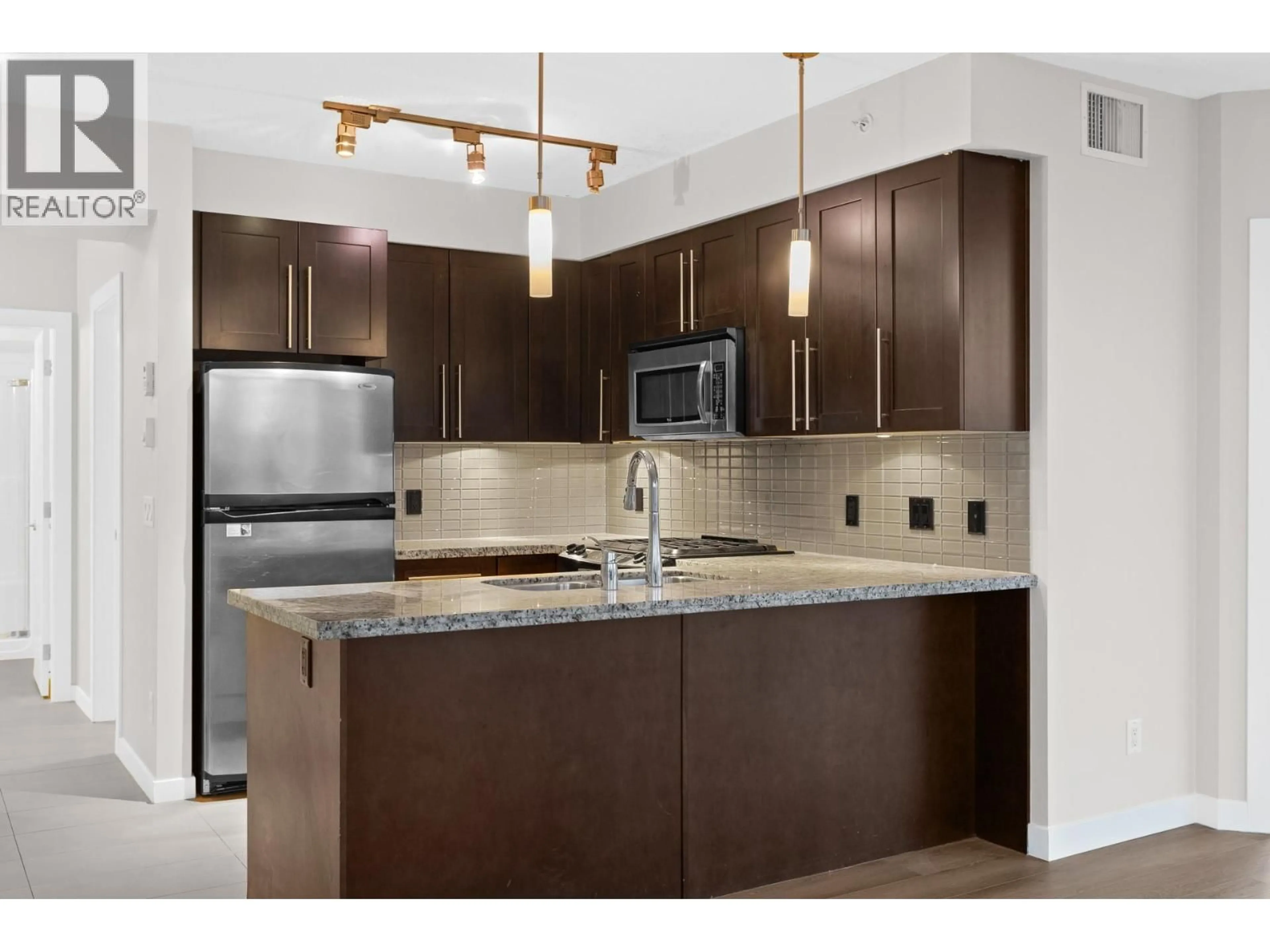 Standard kitchen, unknown for 706 - 1075 SUNSET DRIVE, Kelowna British Columbia V1Y6Y6