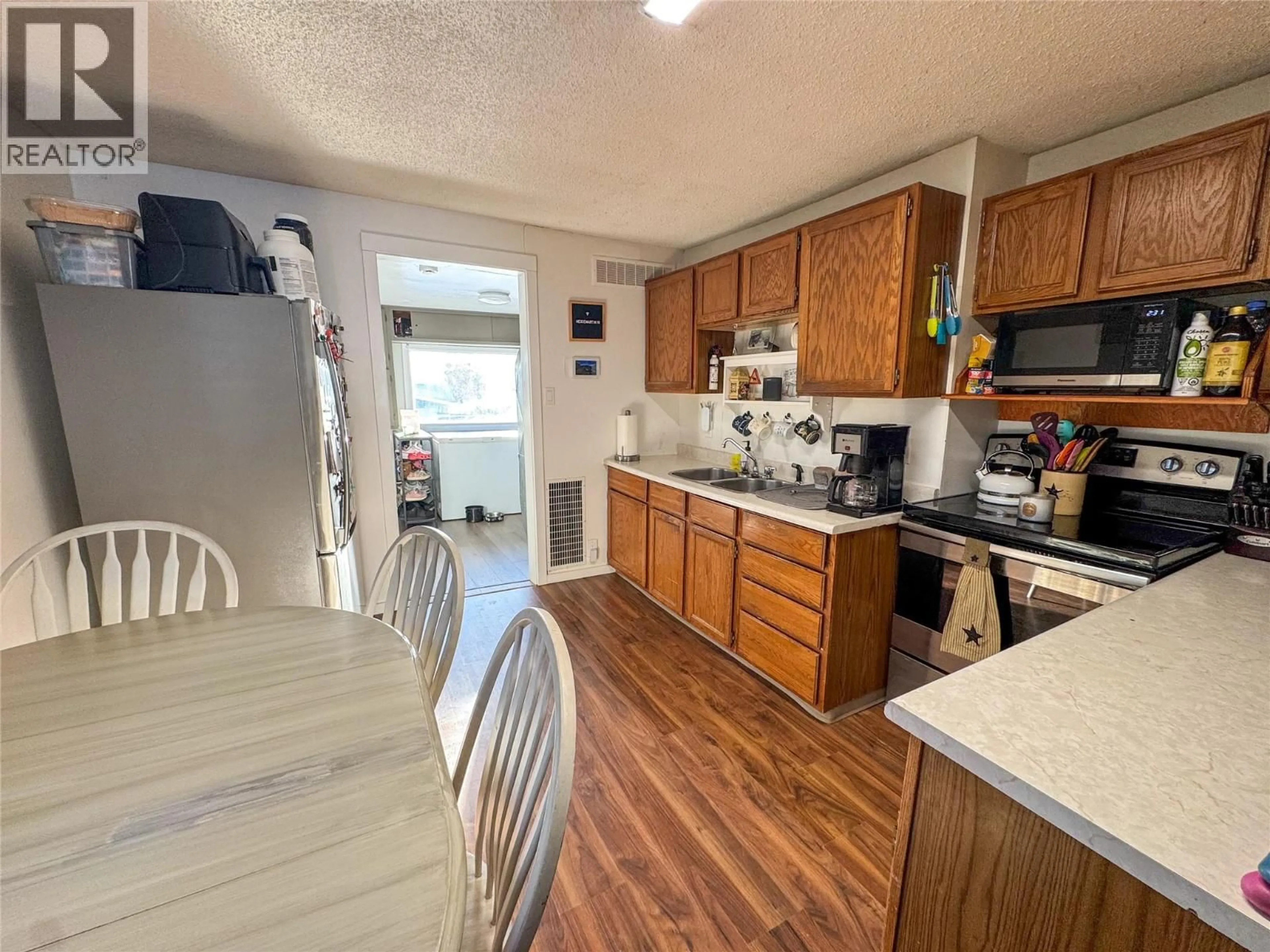 Unknown for 905 91 AVENUE, Dawson Creek British Columbia V1G1A9