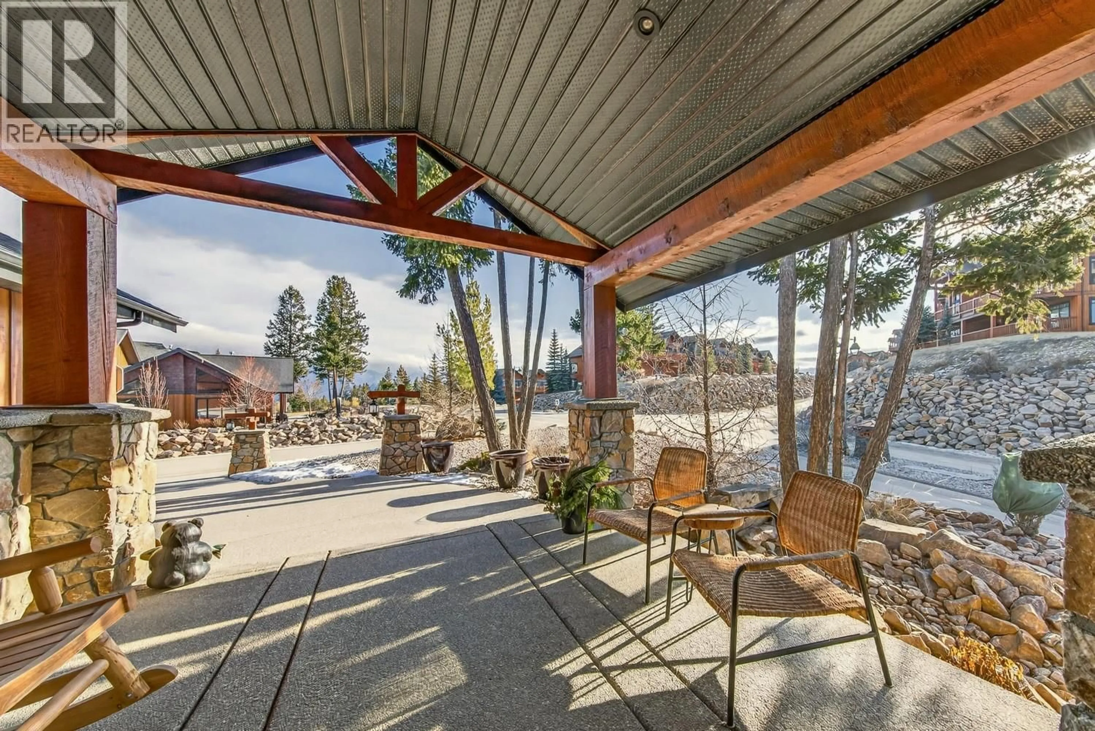 Patio, water/lake/river/ocean view for 2596 LEDGEROCK RIDGE, Invermere British Columbia V0A1K6