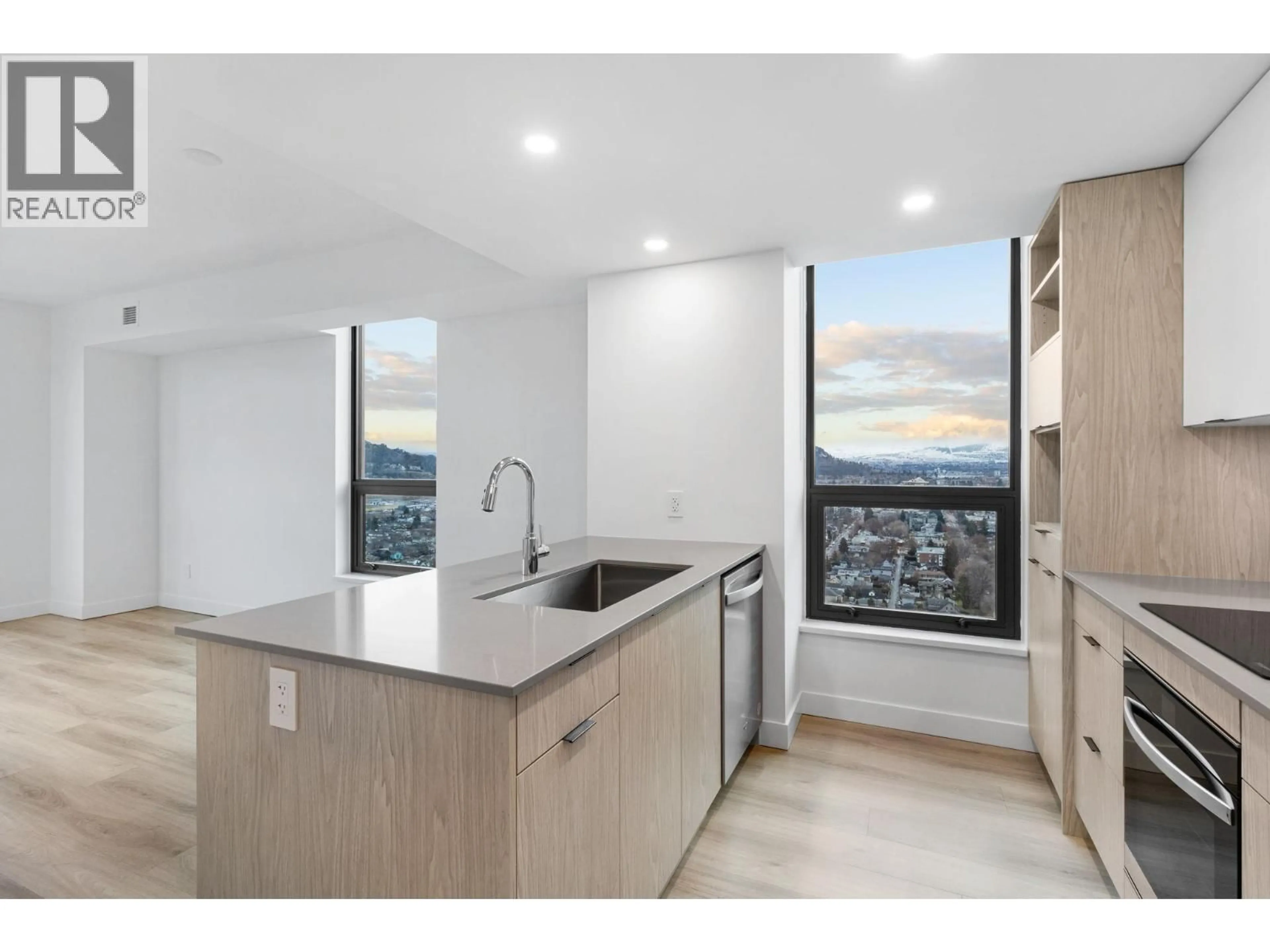 Standard kitchen, unknown for 2808 - 1488 BERTRAM STREET, Kelowna British Columbia V1Y0M6