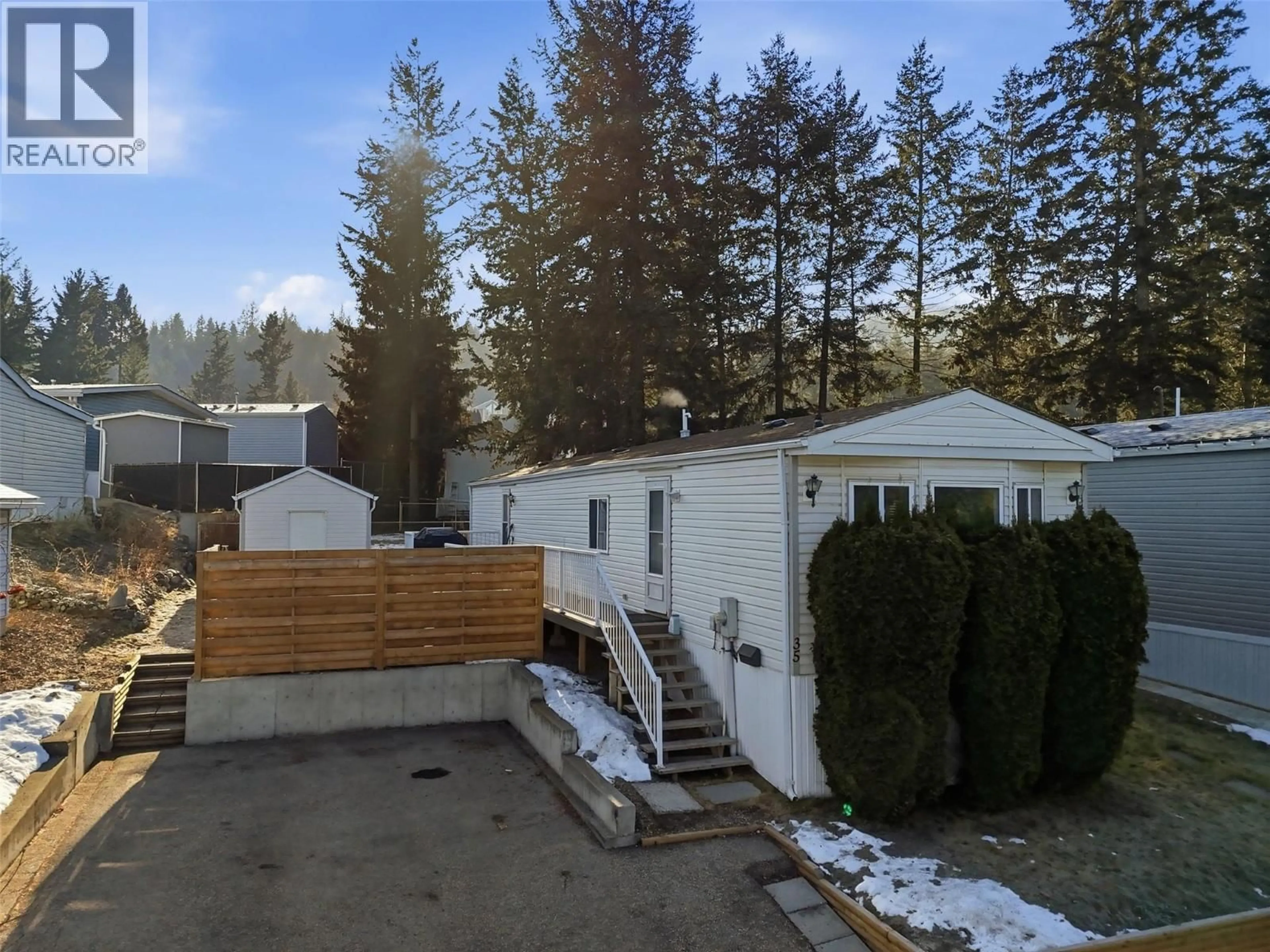 A pic from outside/outdoor area/front of a property/back of a property/a pic from drone, unknown for 35 - 1555 HOWE ROAD, Kamloops British Columbia V1S1N1