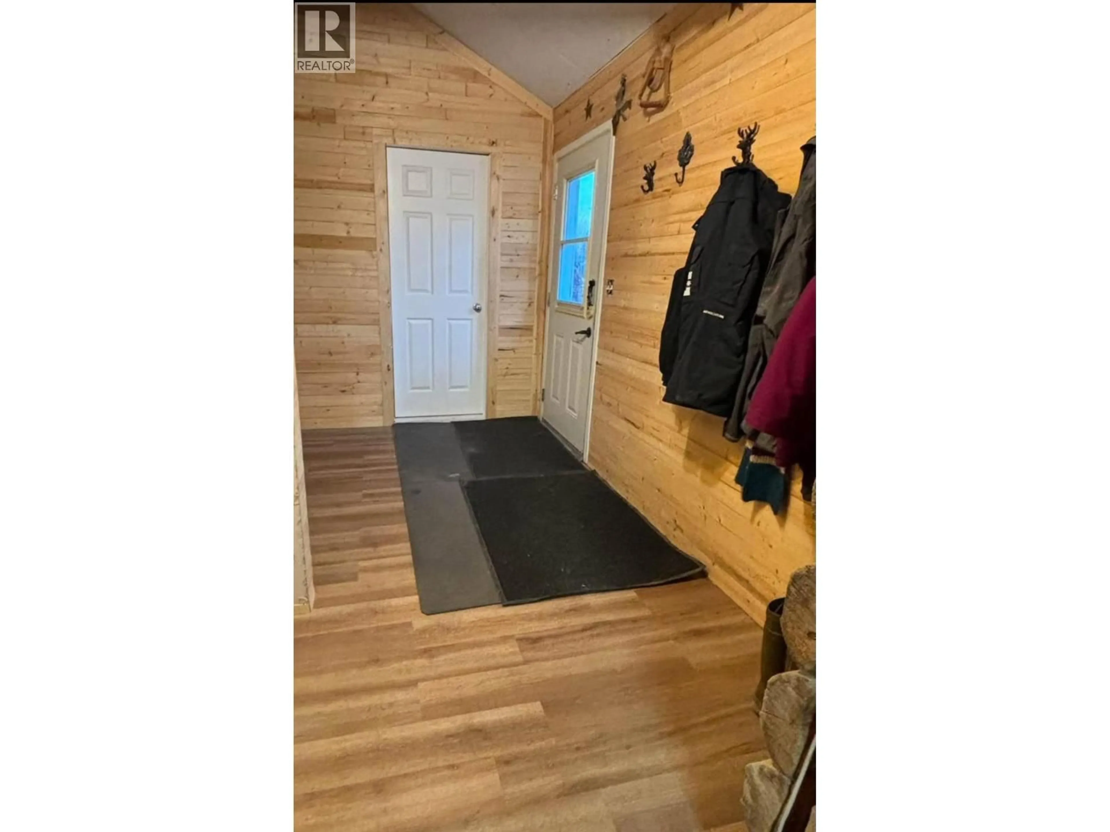 Indoor entryway for 4312 245 ROAD, Dawson Creek British Columbia V0C1N0