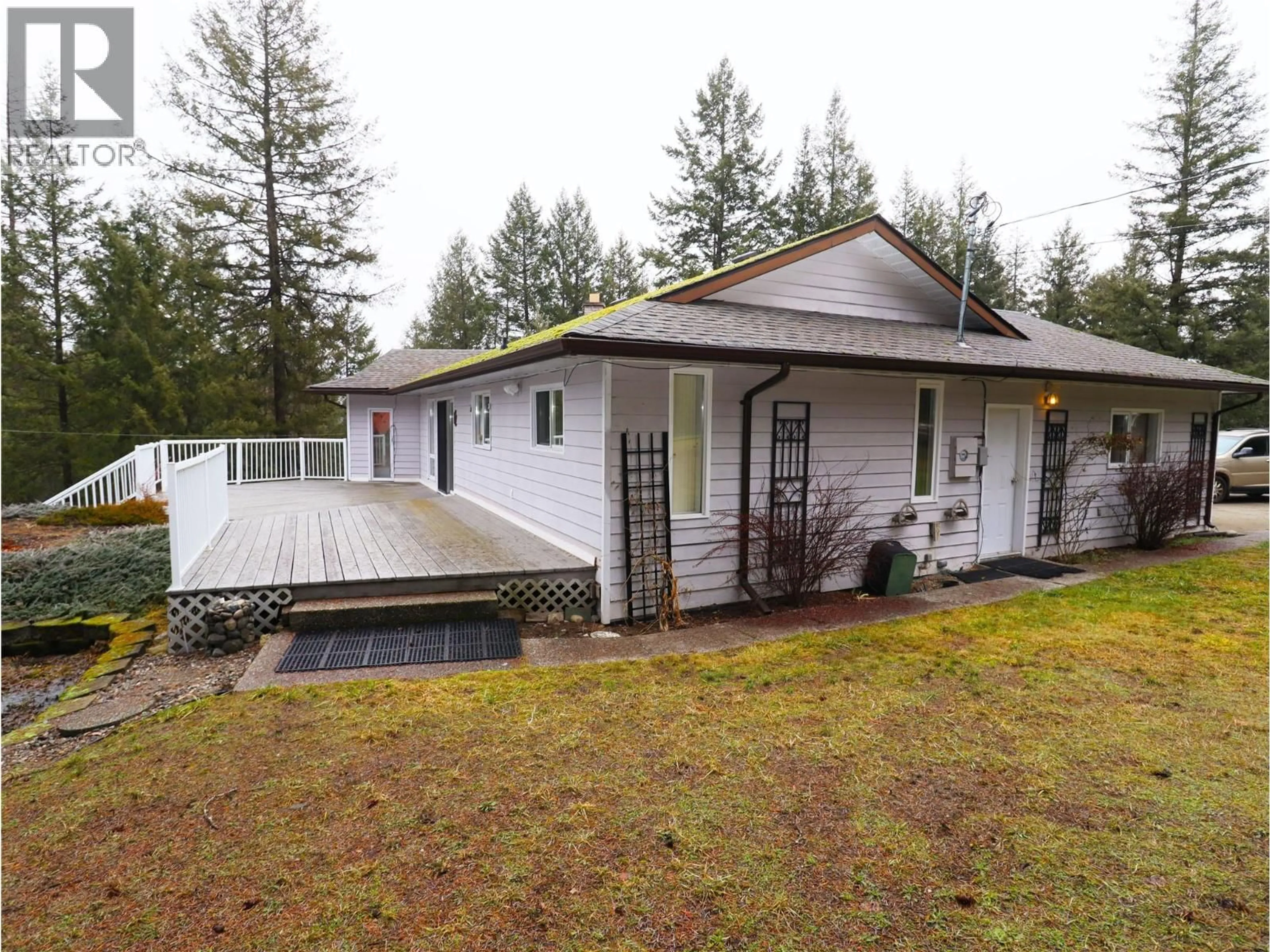 A pic from outside/outdoor area/front of a property/back of a property/a pic from drone, unknown for 179/173 CHASE ROAD, Christina Lake British Columbia V0H1E0