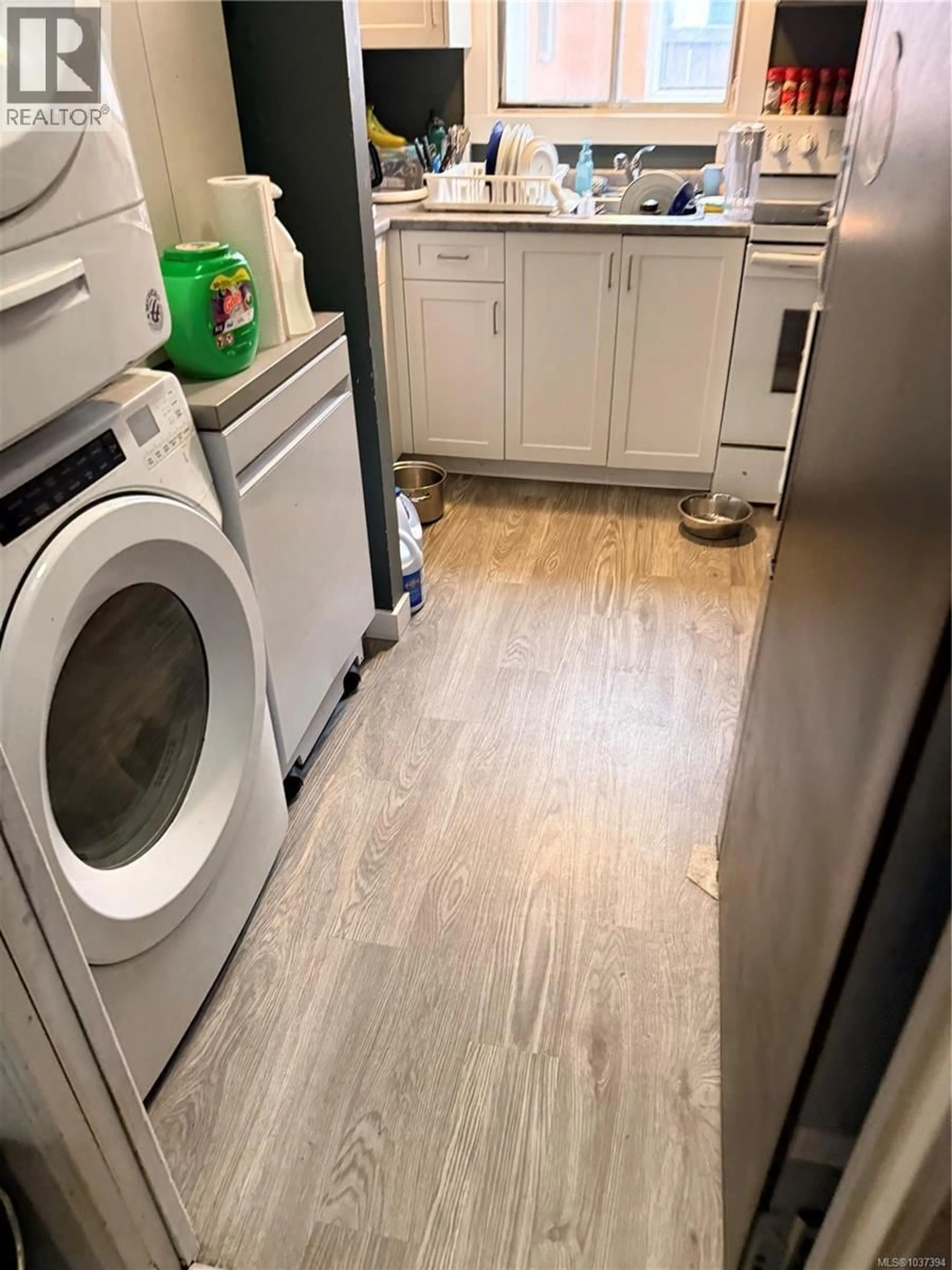 Laundry room for 976 MARKET STREET, Victoria British Columbia V8T2E9